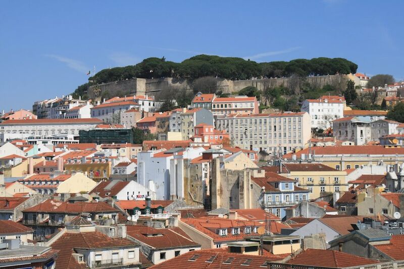 Mercado imobiliário abranda no início de 2026 mas preços continuam sob pressão