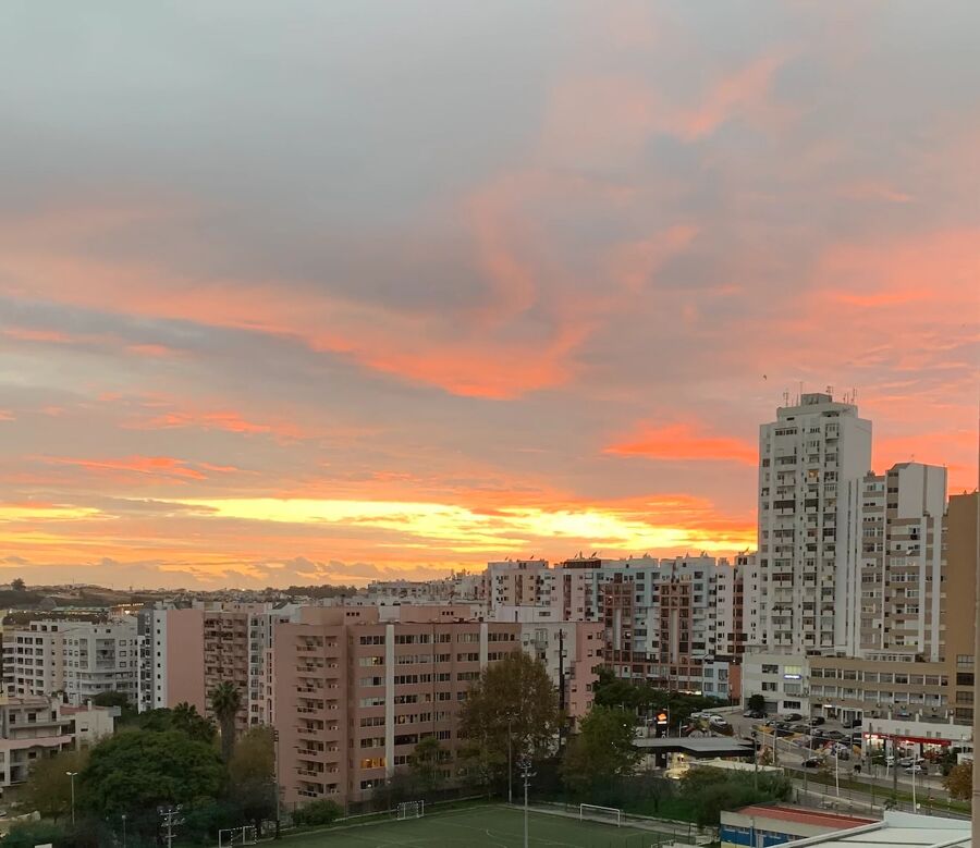 Preços da habitação disparam 17,7% e transações crescem a ritmo mais lento