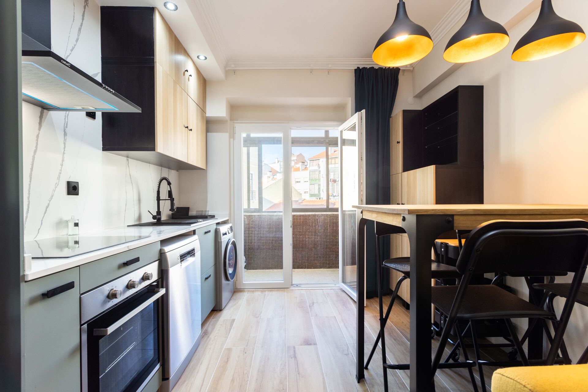 Apartamento T2 transformado em T3 na Penha de França