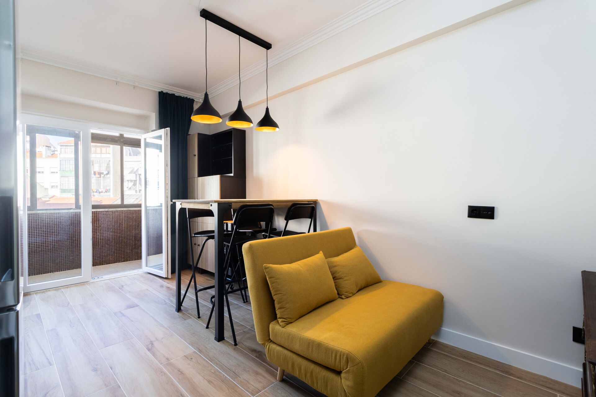 Apartamento T2 transformado em T3 na Penha de França