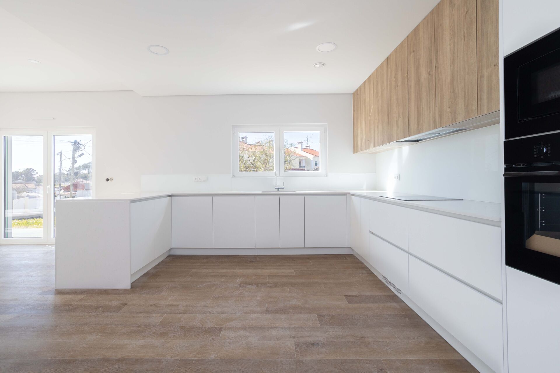 Moradia Térrea Geminada T3+1, Santo Isidoro