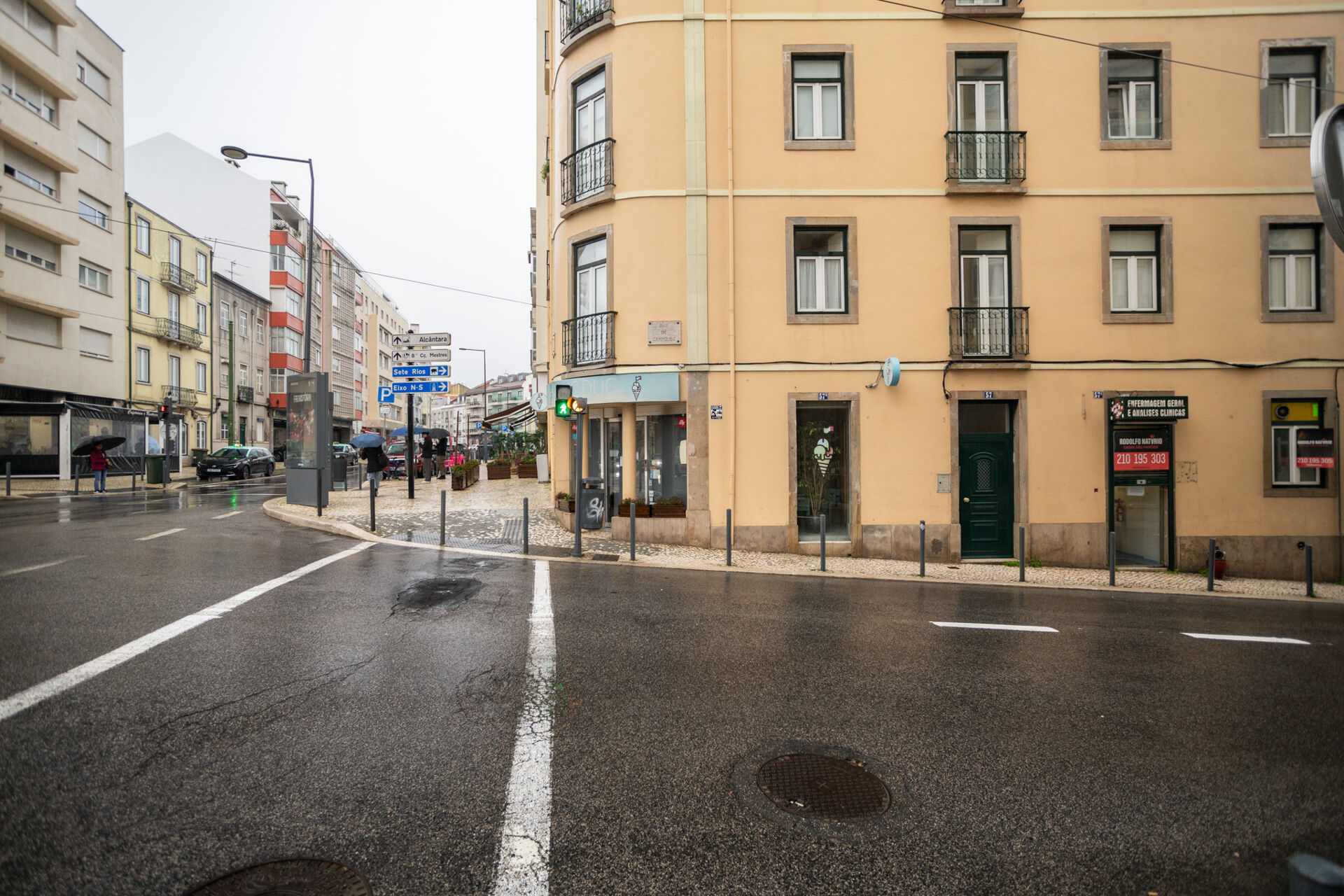 Loja para arrendar, em Campolide