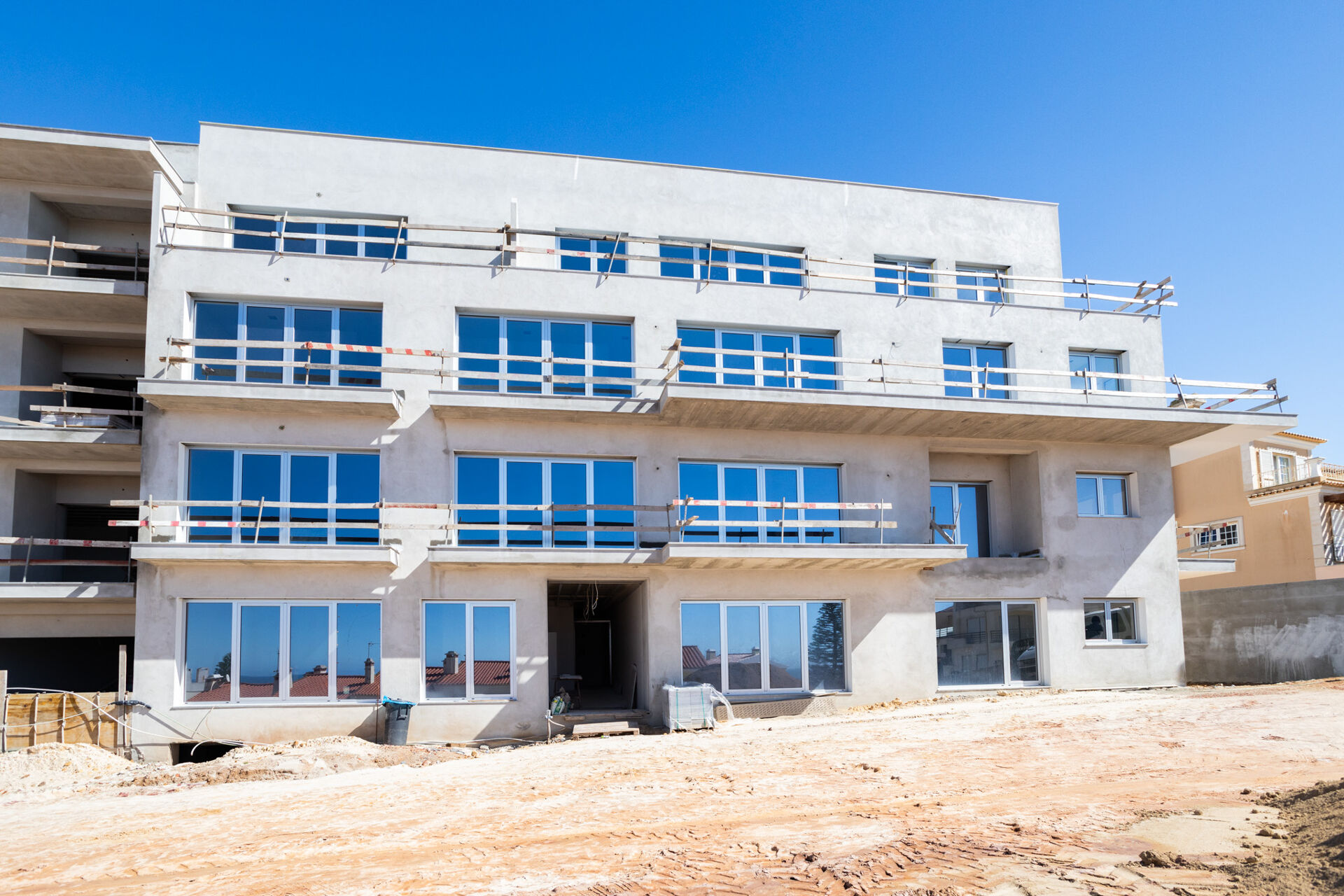 Apartamento T4 na Ericeira: Conforto e Elegância