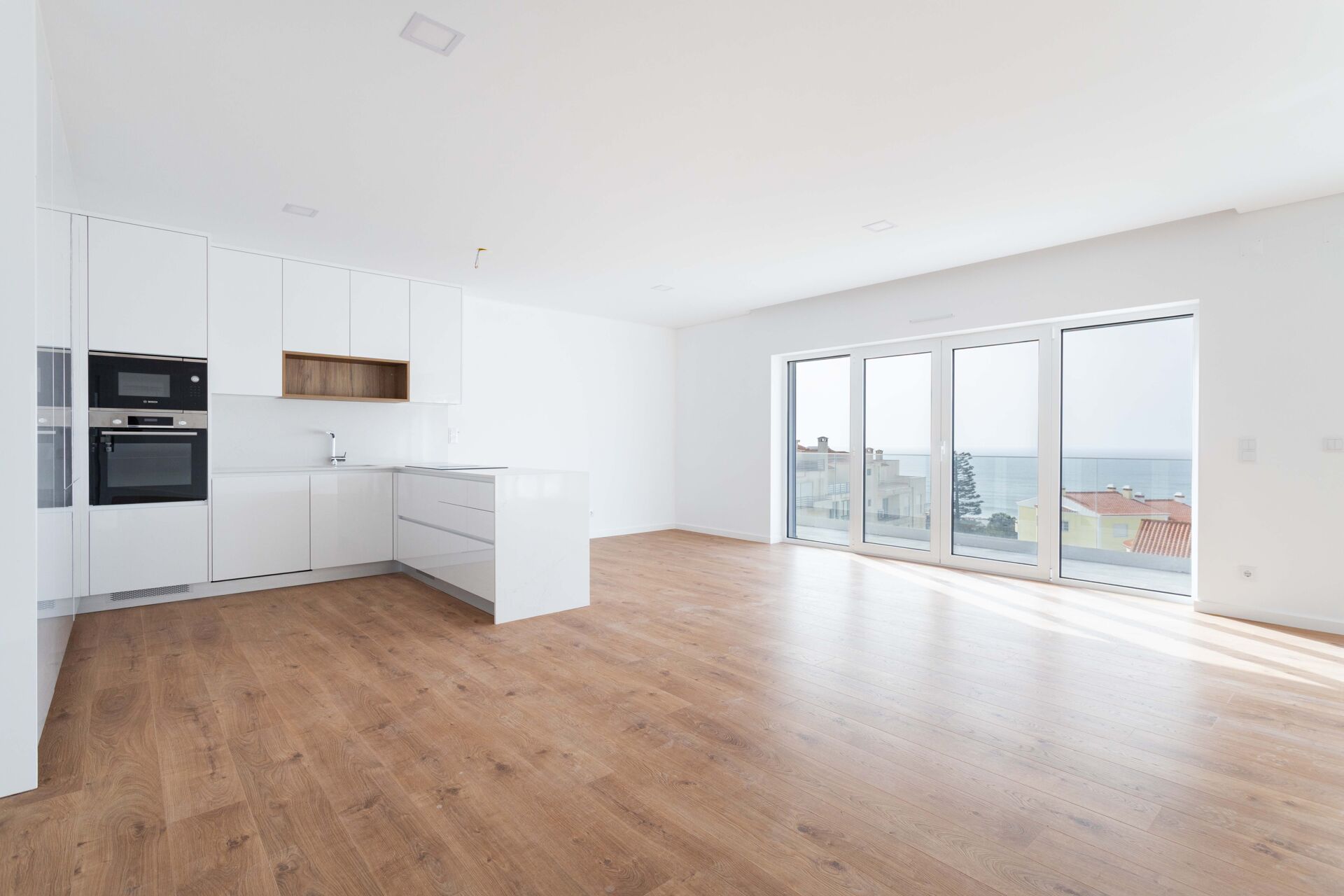 Apartamento T4 na Ericeira: Conforto e Elegância