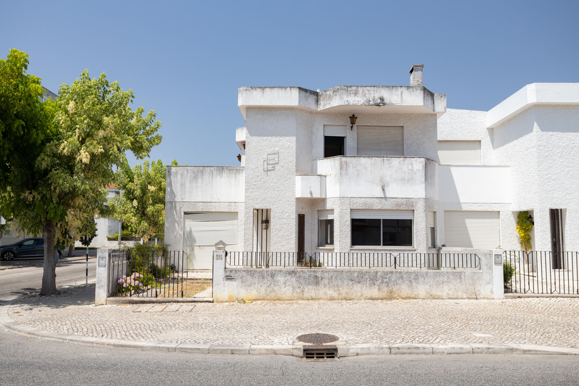 MONTIJO HOUSE - Moradia T5 - para remodelação 