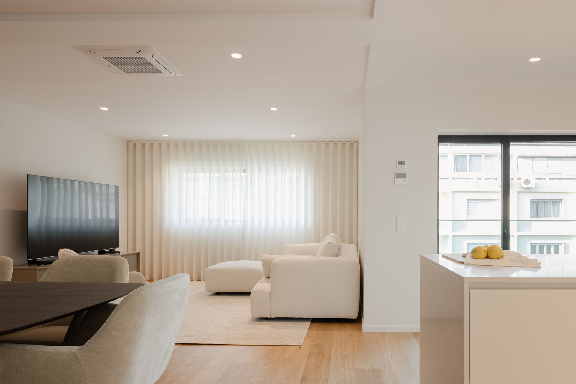 Apartamento de Luxo em Lisboa: Elegância Contemporânea e Conforto Inigualável!
