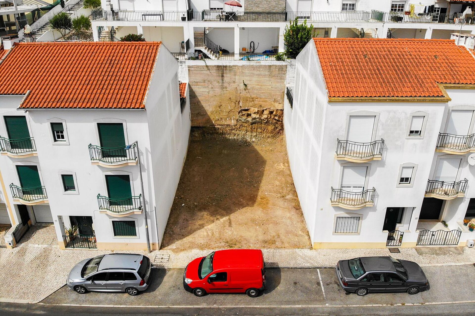 Lote de Terreno no centro de Sobral de Monte Agraço