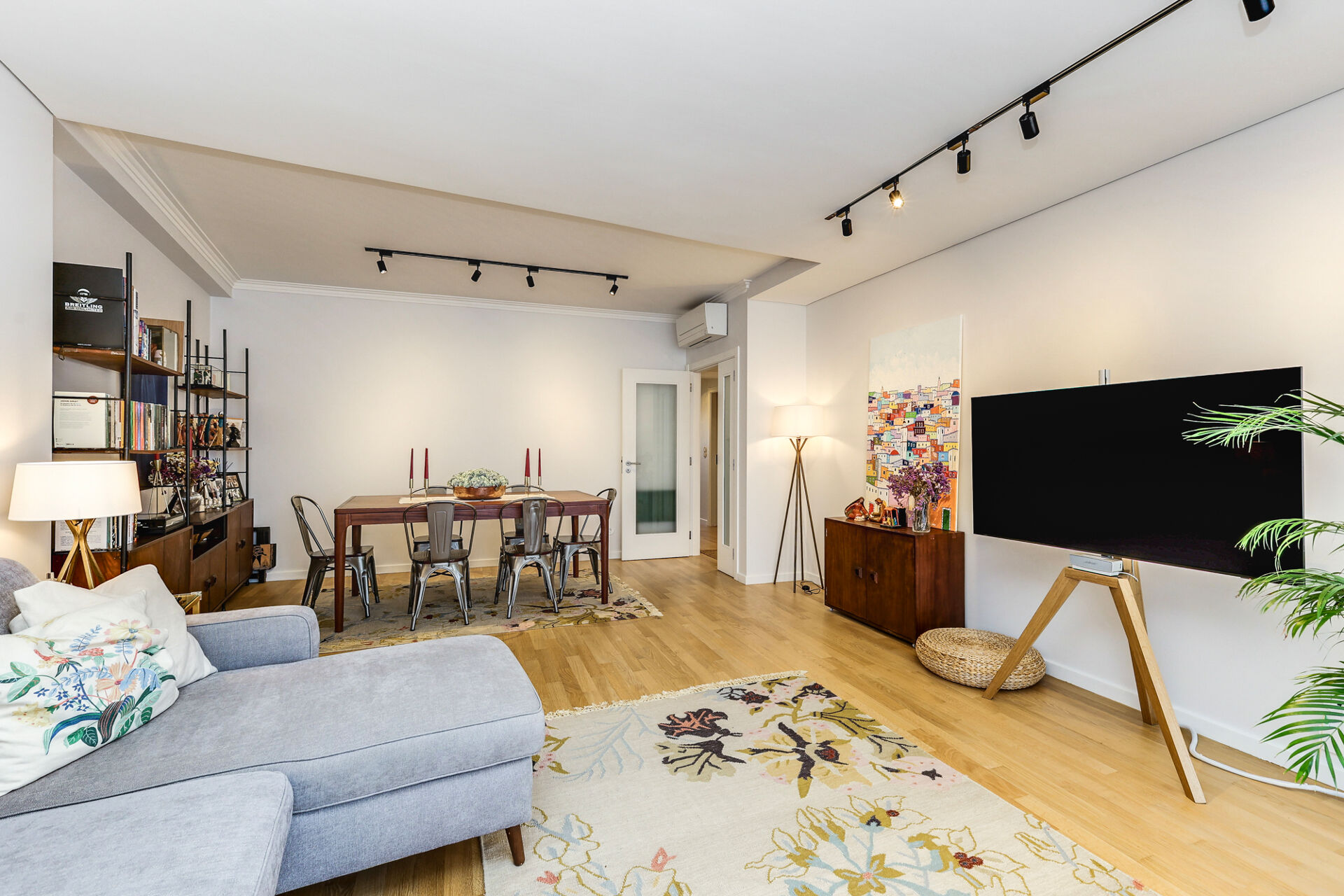 T3 com Garagem em Carnide – Conforto e Localização Privilegiada em Lisboa