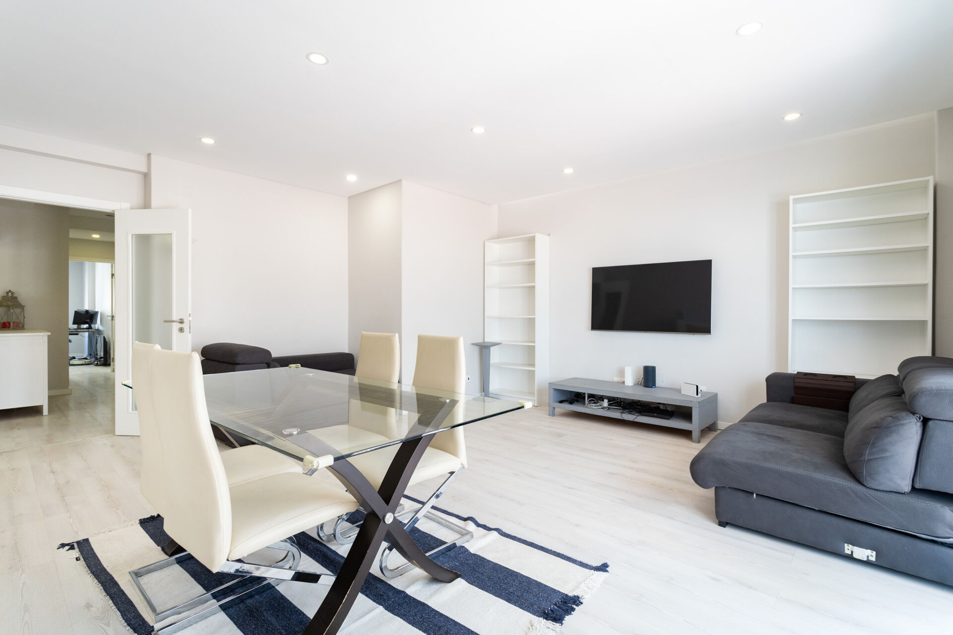 Apartamento T3 Remodelado e mobilado