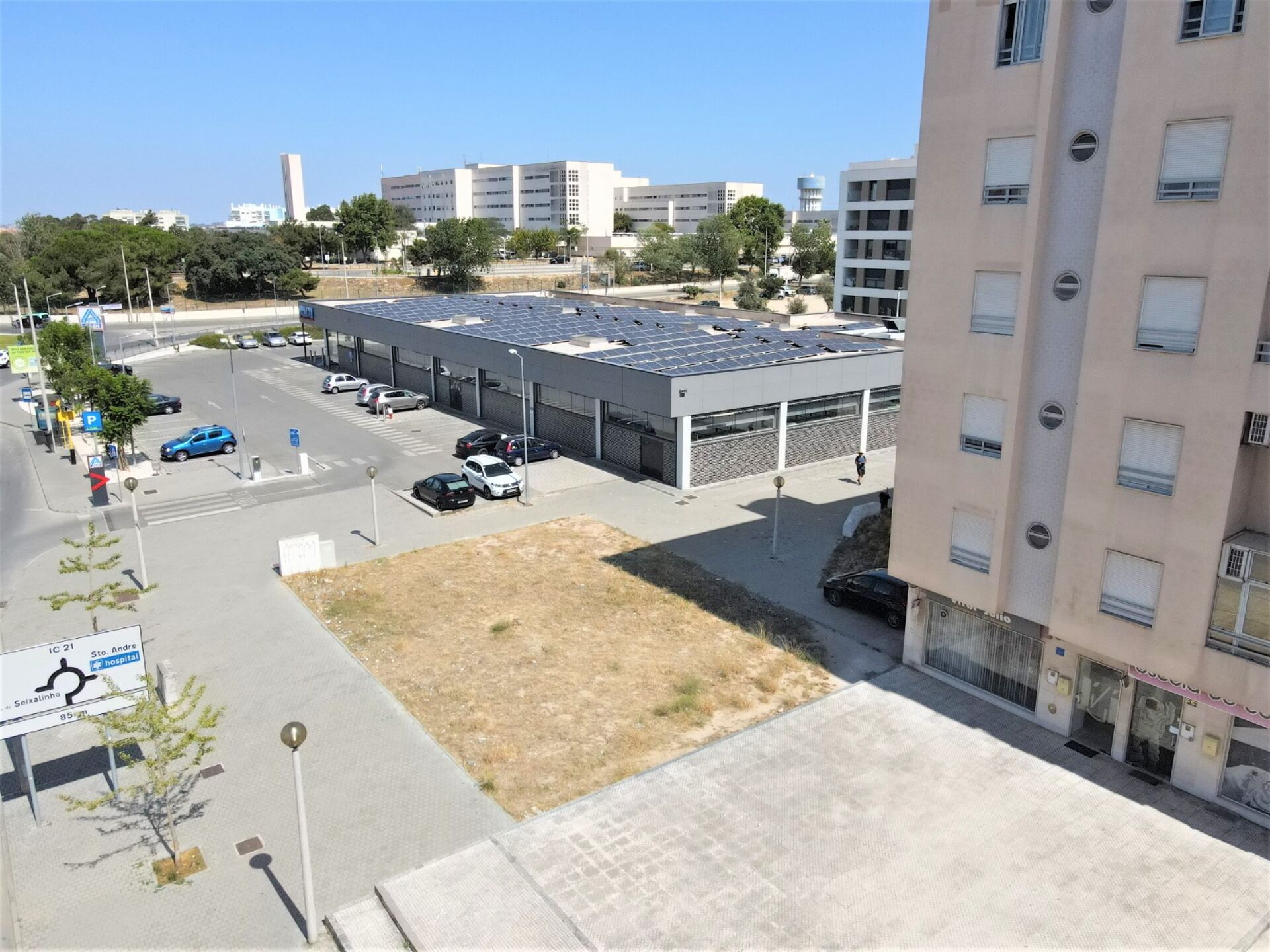 Terreno Urbanizável no Barreiro: Invista no Futuro com Potencial de Valorização
