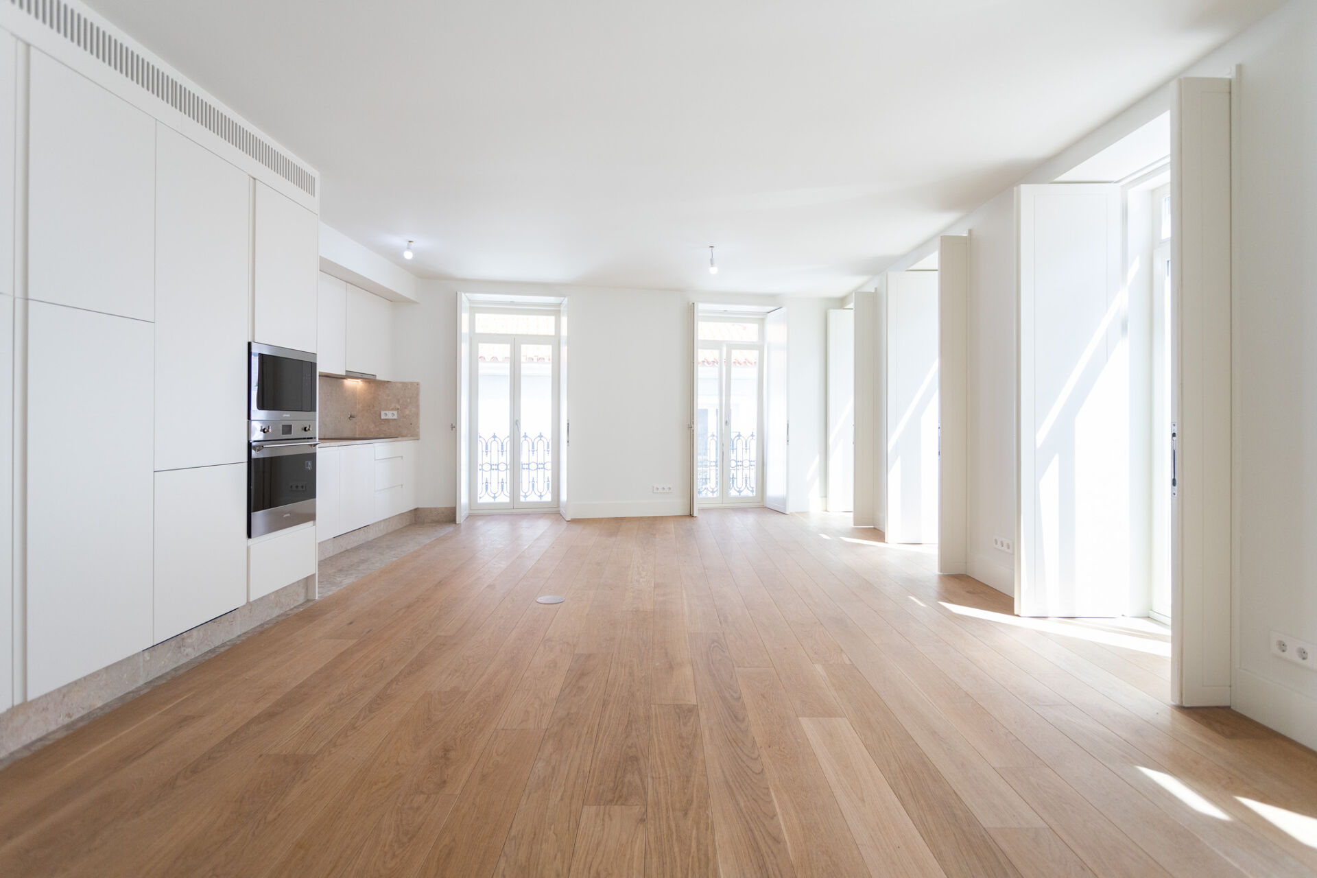 APARTAMENTO T2 DUPLEX DE LUXO, A 3 MINUTOS DA AV. DA LIBERDADE