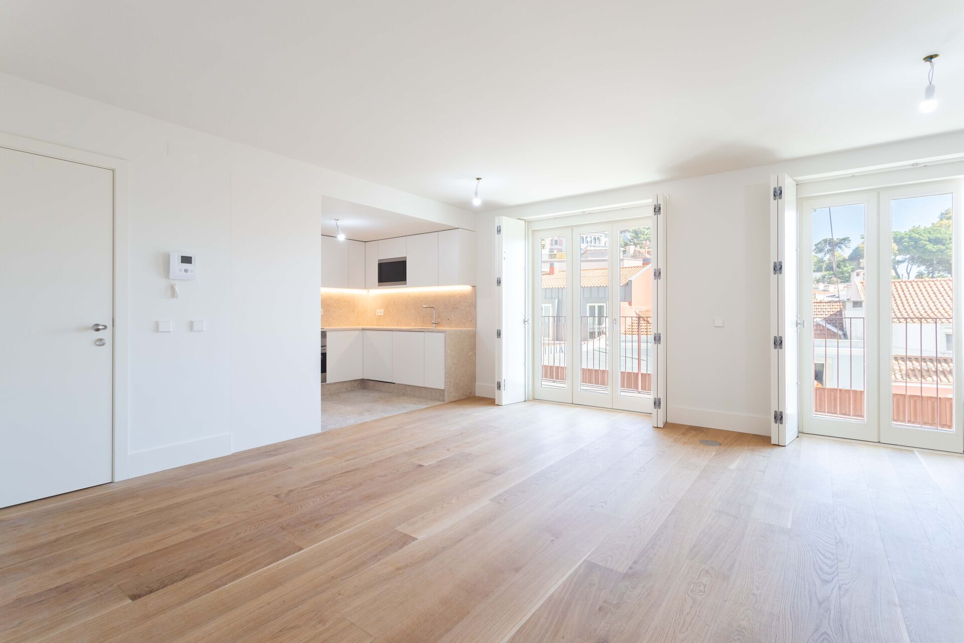 APARTAMENTO T1 DE LUXO, A 3 MINUTOS DA AV. DA LIBERDADE