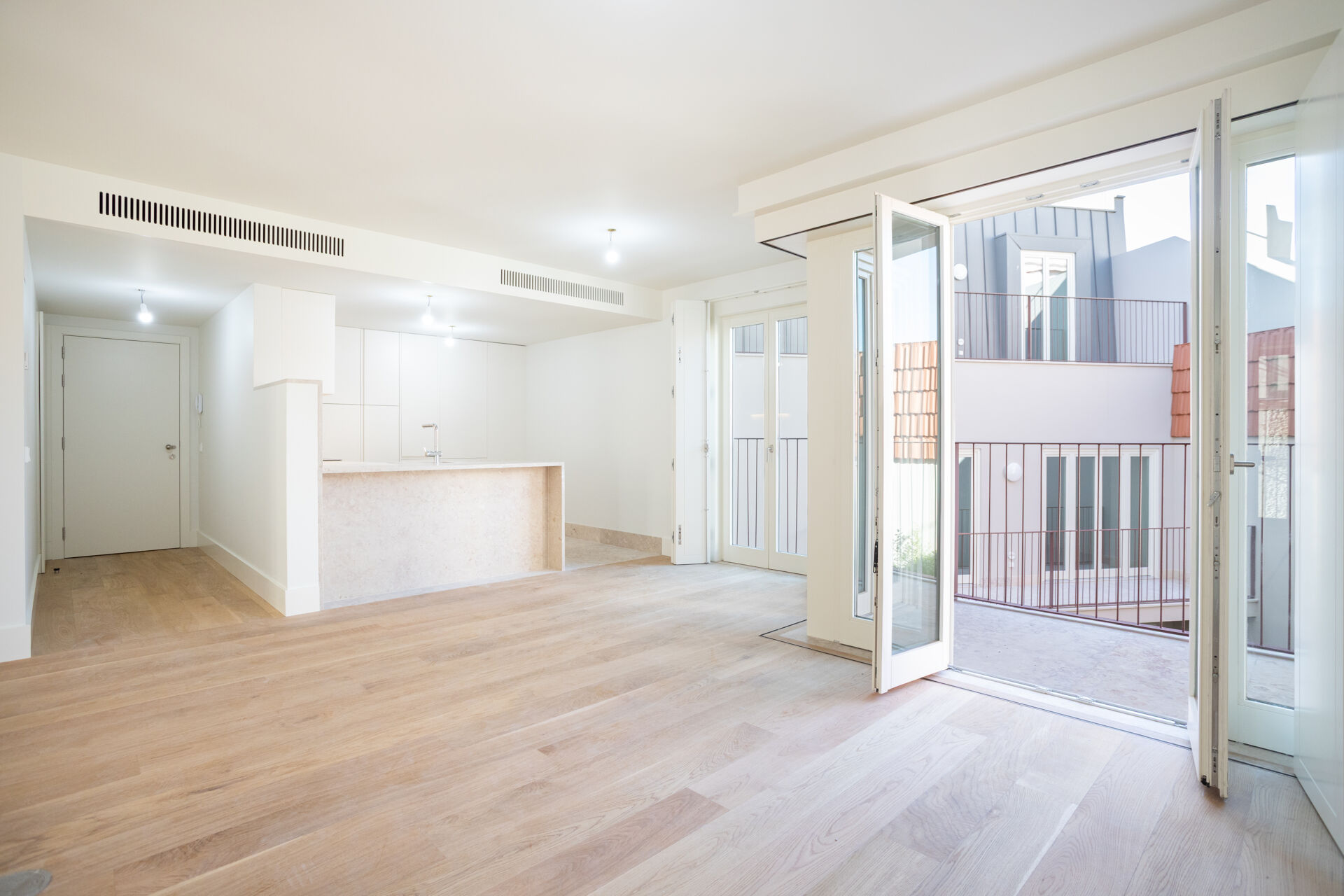 APARTAMENTO T3 DE LUXO, A 3 MINUTOS DA AV. DA LIBERDADE