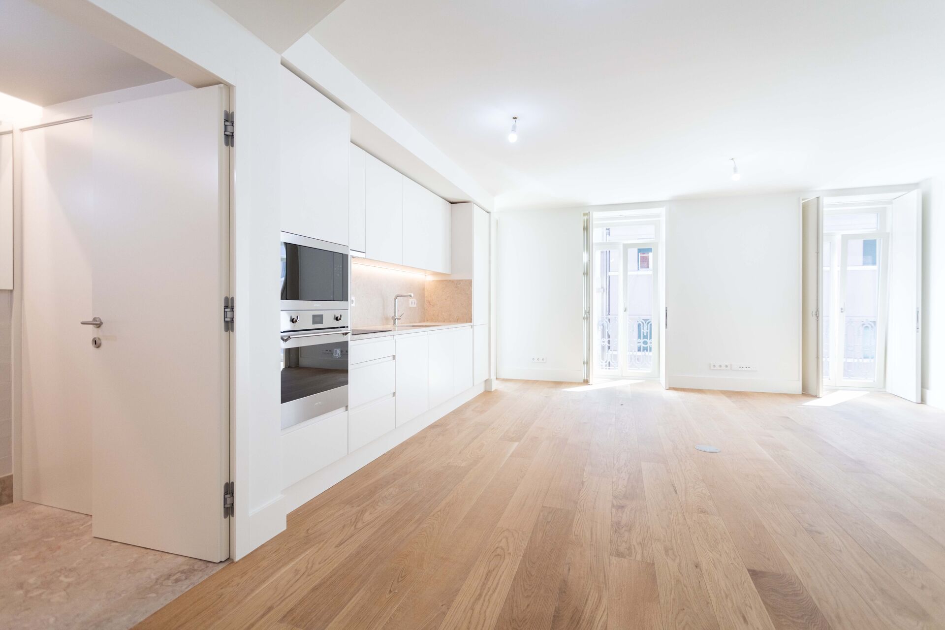 APARTAMENTO DUPLEX T1 DE LUXO, A 3 MINUTOS DA AV. DA LIBERDADE