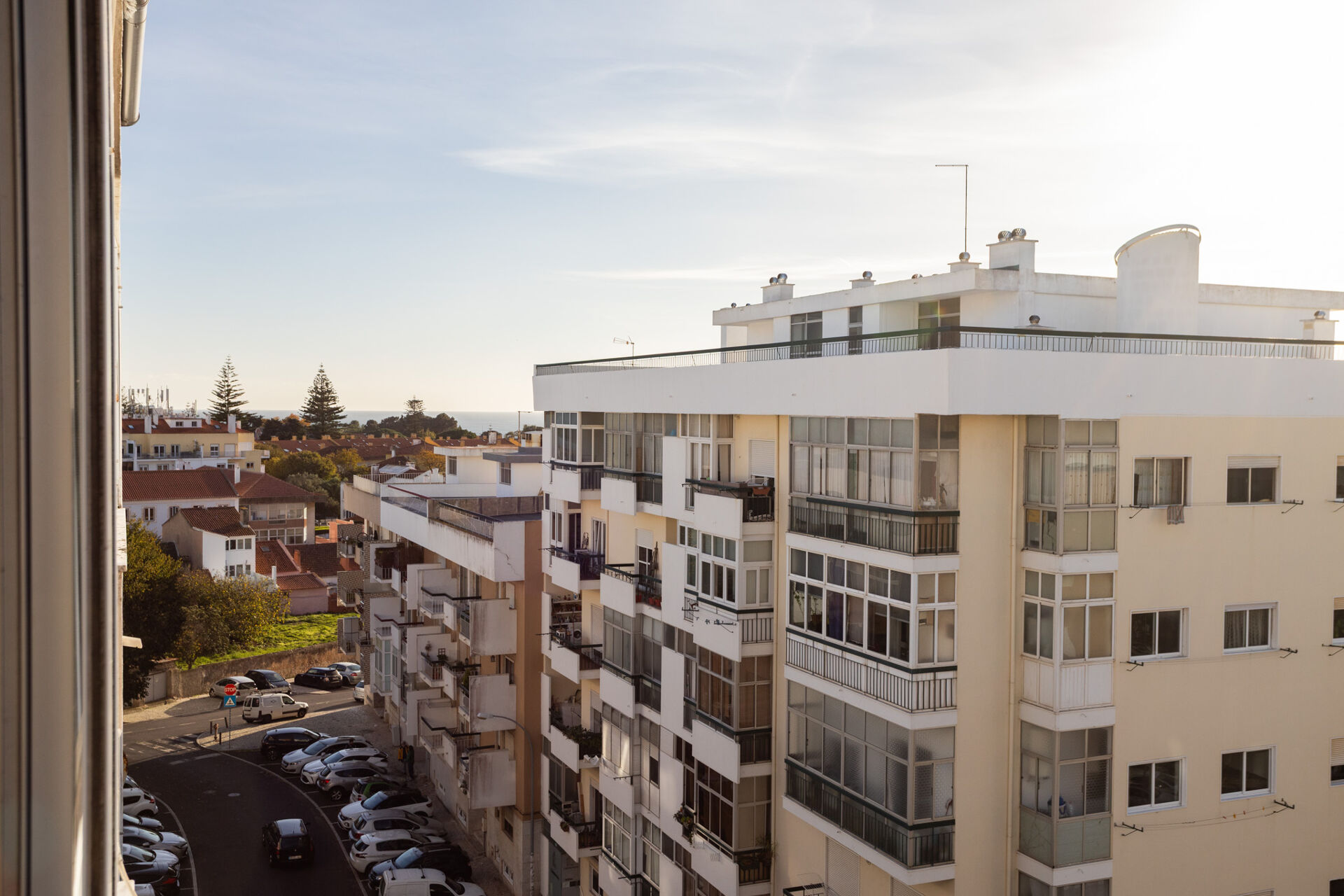 Apartamento T2 com Vista Mar para Remodelar a Gosto em Oeiras