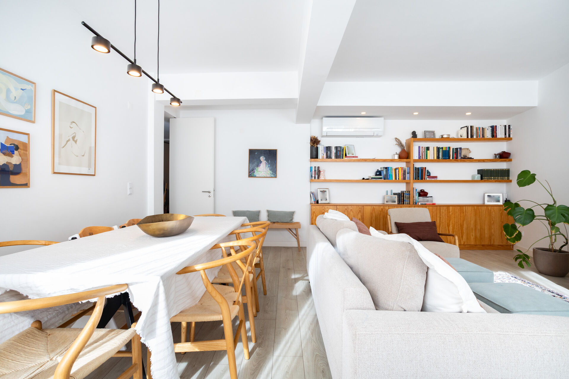 Apartamento T3 Remodelado com Master Suite e Estacionamento – Amoreiras