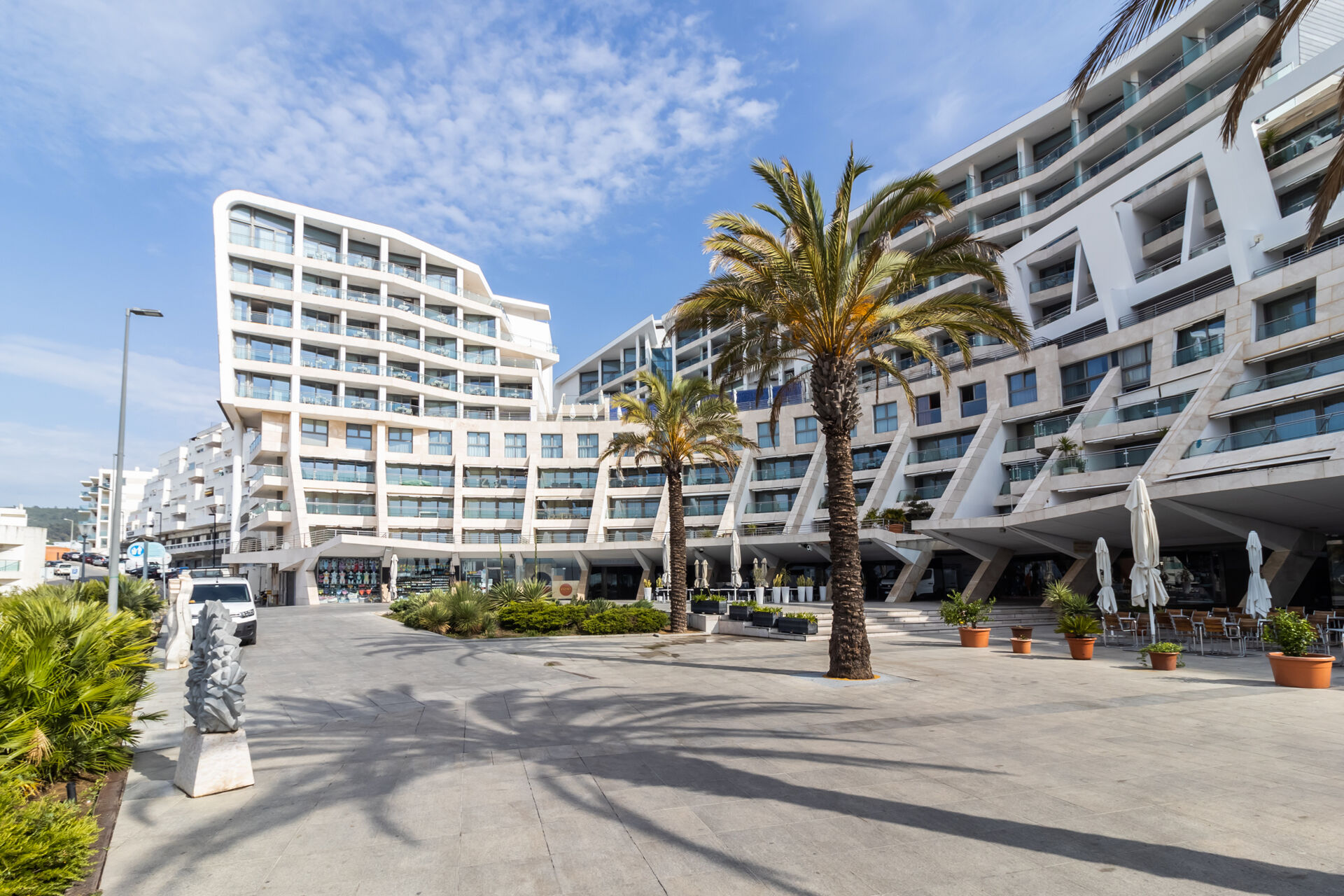  Loja com logradouro frente ao mar