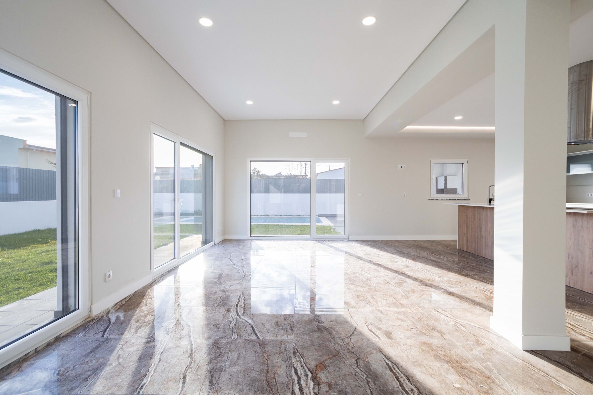 Moradia T5 com piscina em Azeitão!