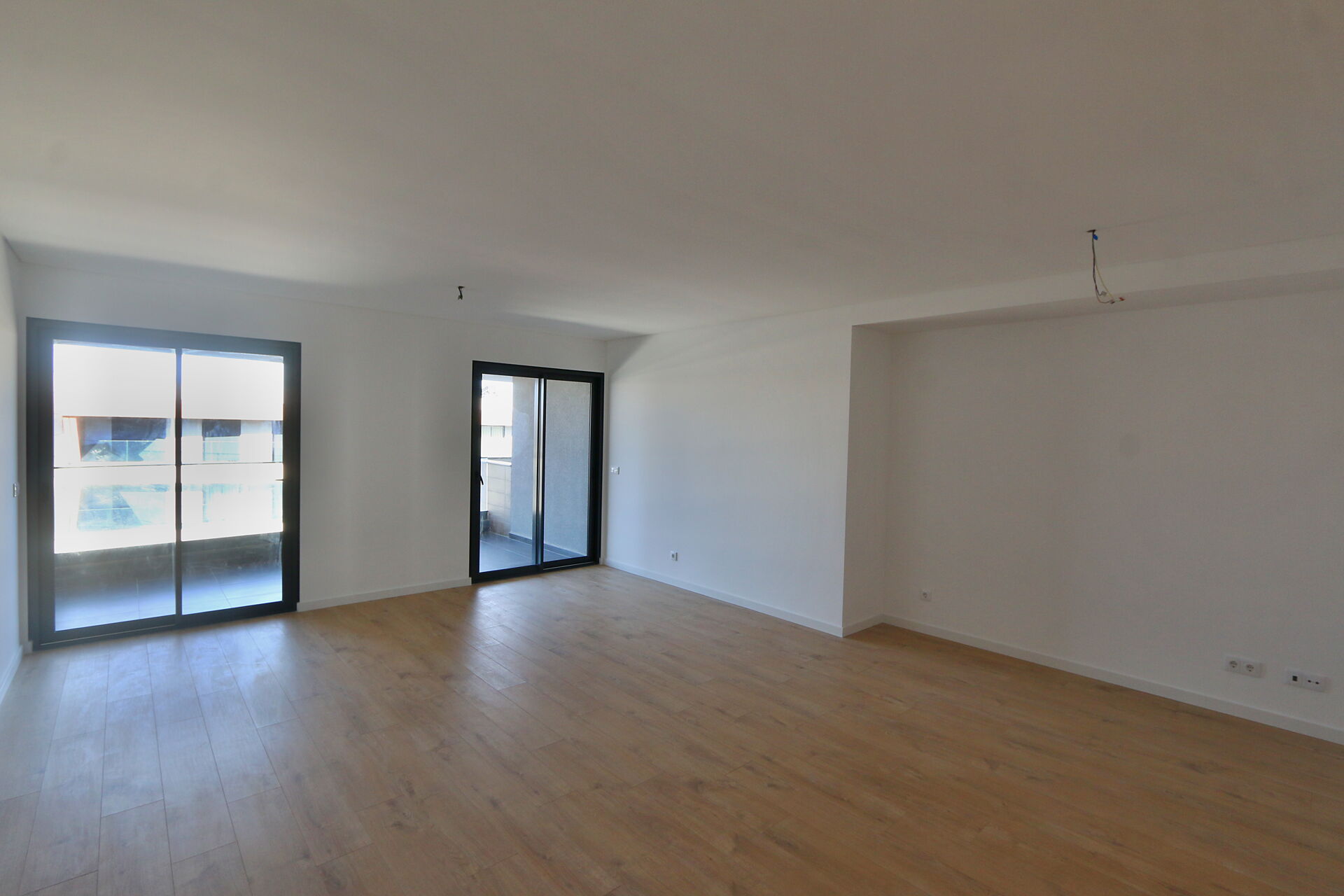 Apartamento  3 assoalhadas a estrear na urbanização Sky City!