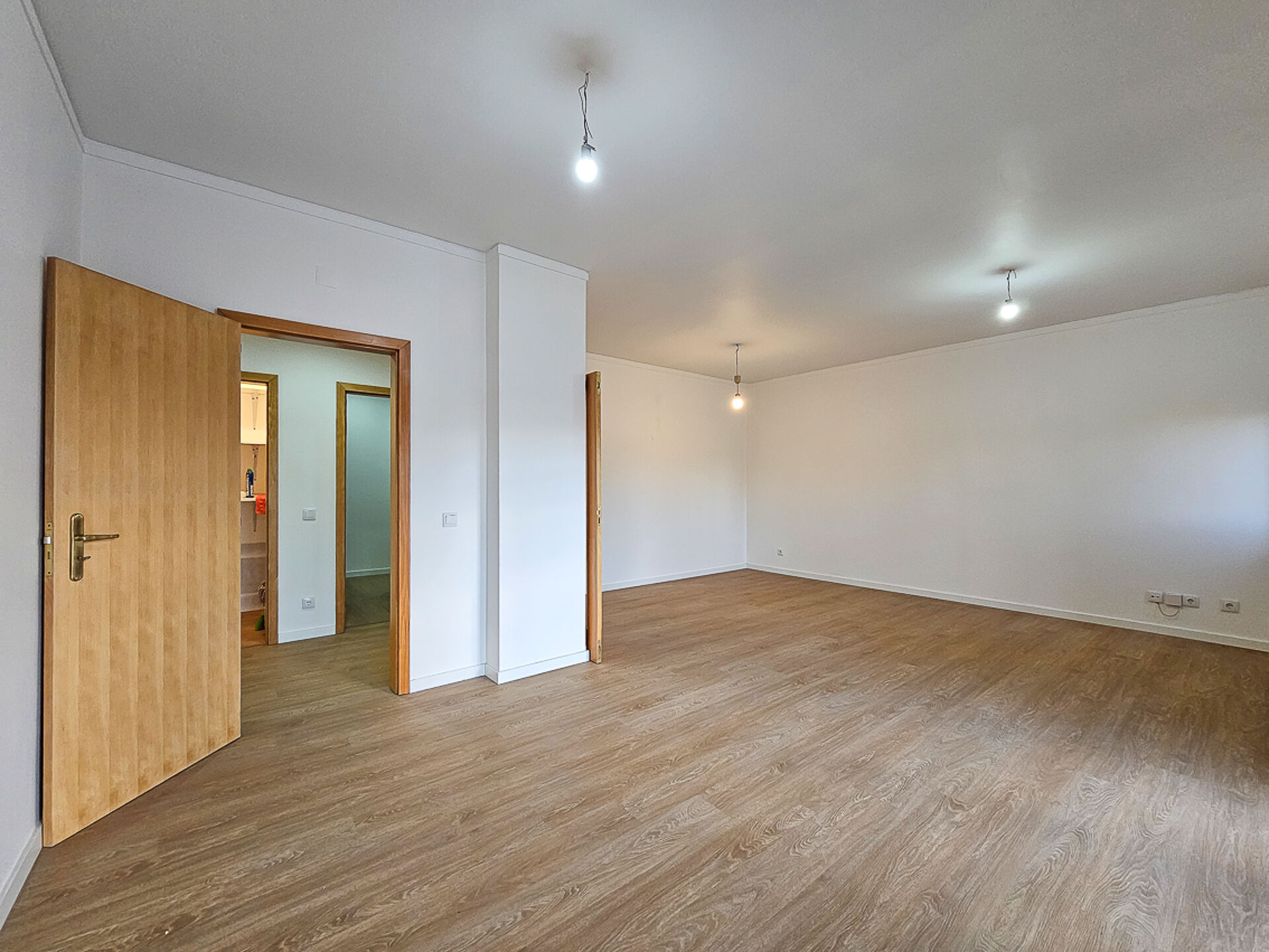 Apartamento Familiar Remodelado: Conforto e Comodidade na Sua Nova Casa!
