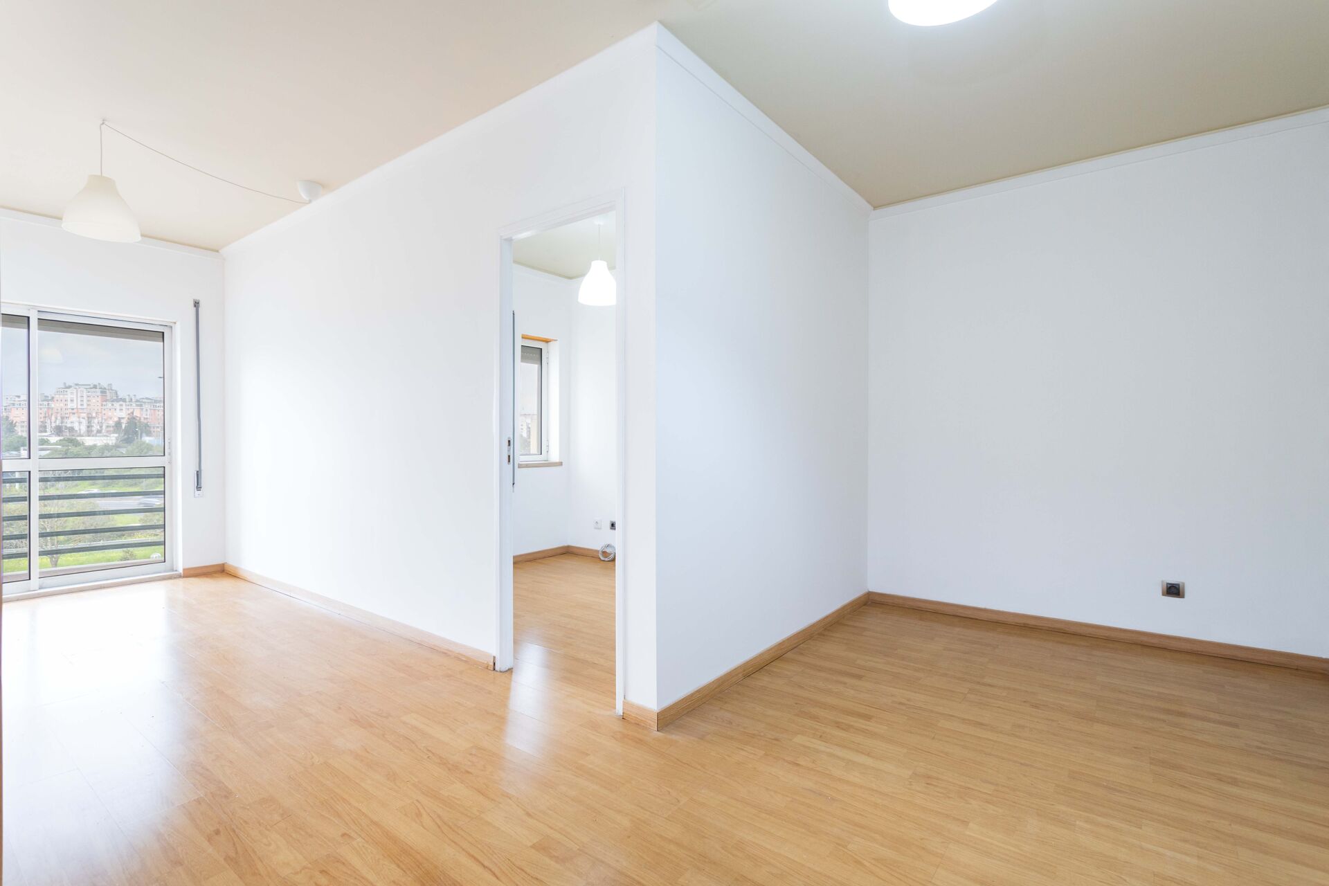 Arrendamento de apartamento T4  em São Domingos de Benfica