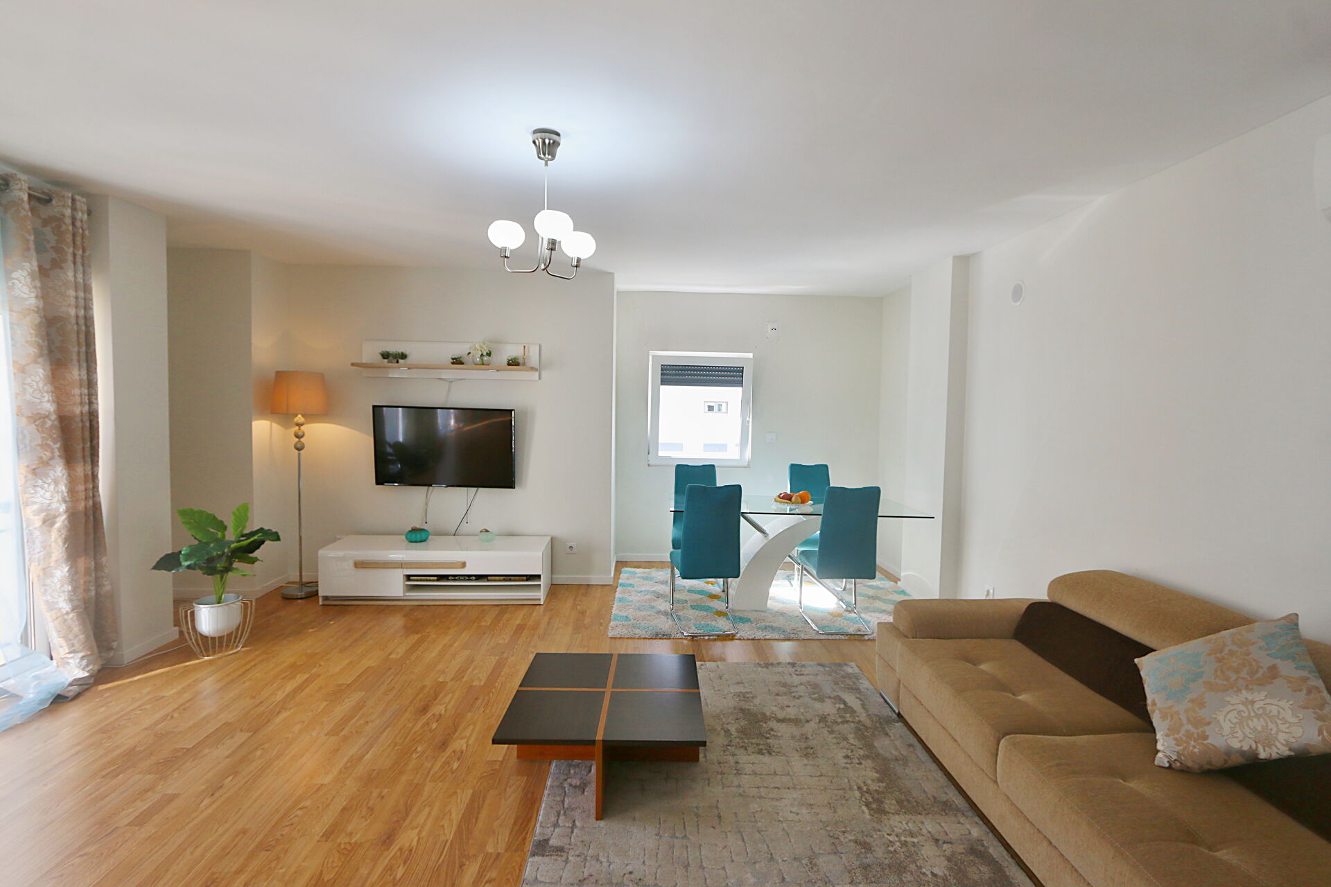 Excelente T3 com 164 m2 box e arrecadação