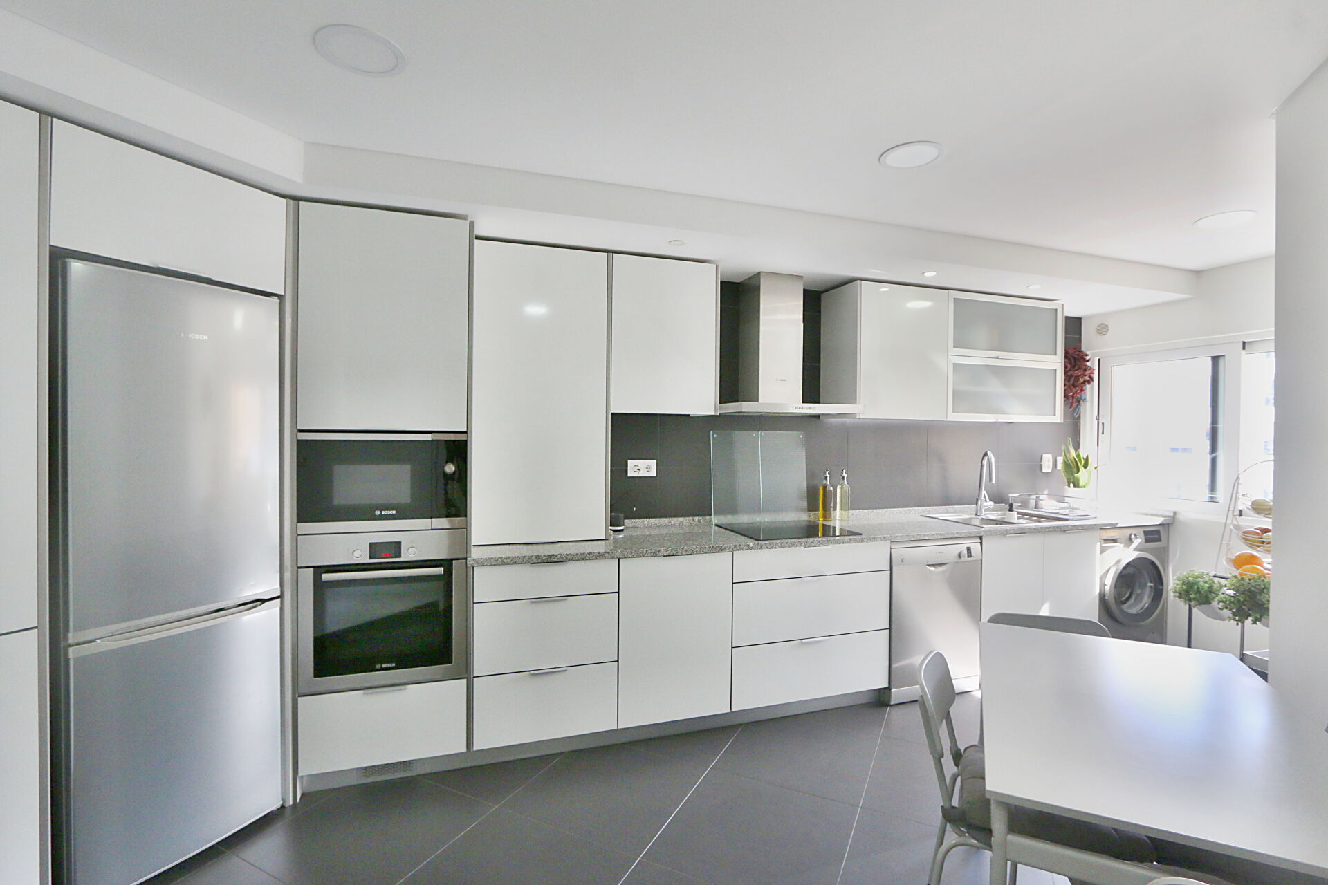 Excelente 3 assoalhadas com 164 m2 box e arrecadação
