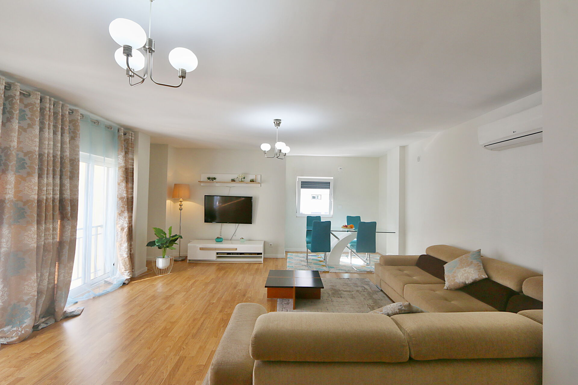 Excelente T3 com 164 m2 box e arrecadação