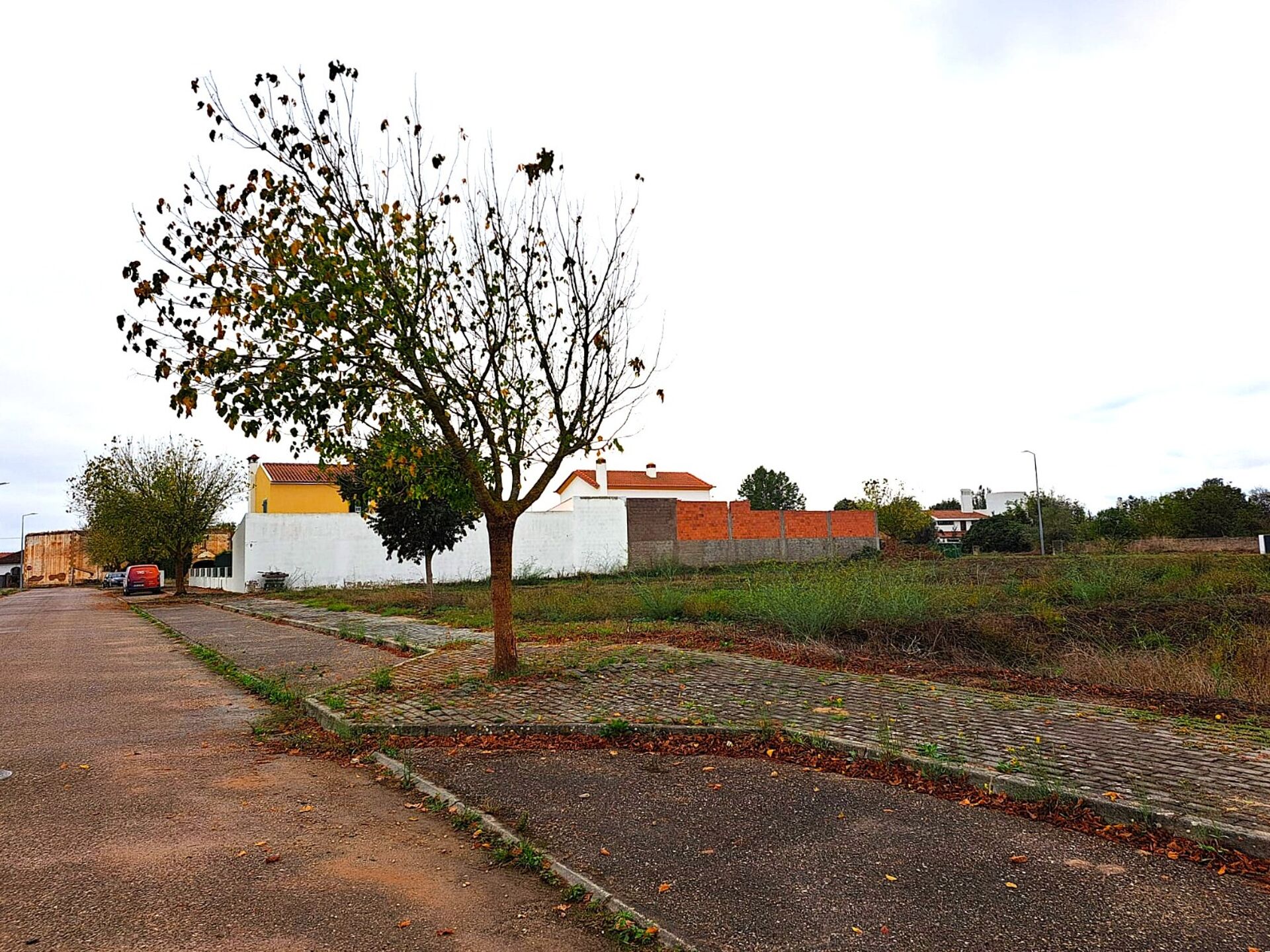 Lote Urbano - Moradia Geminada C/346 m2