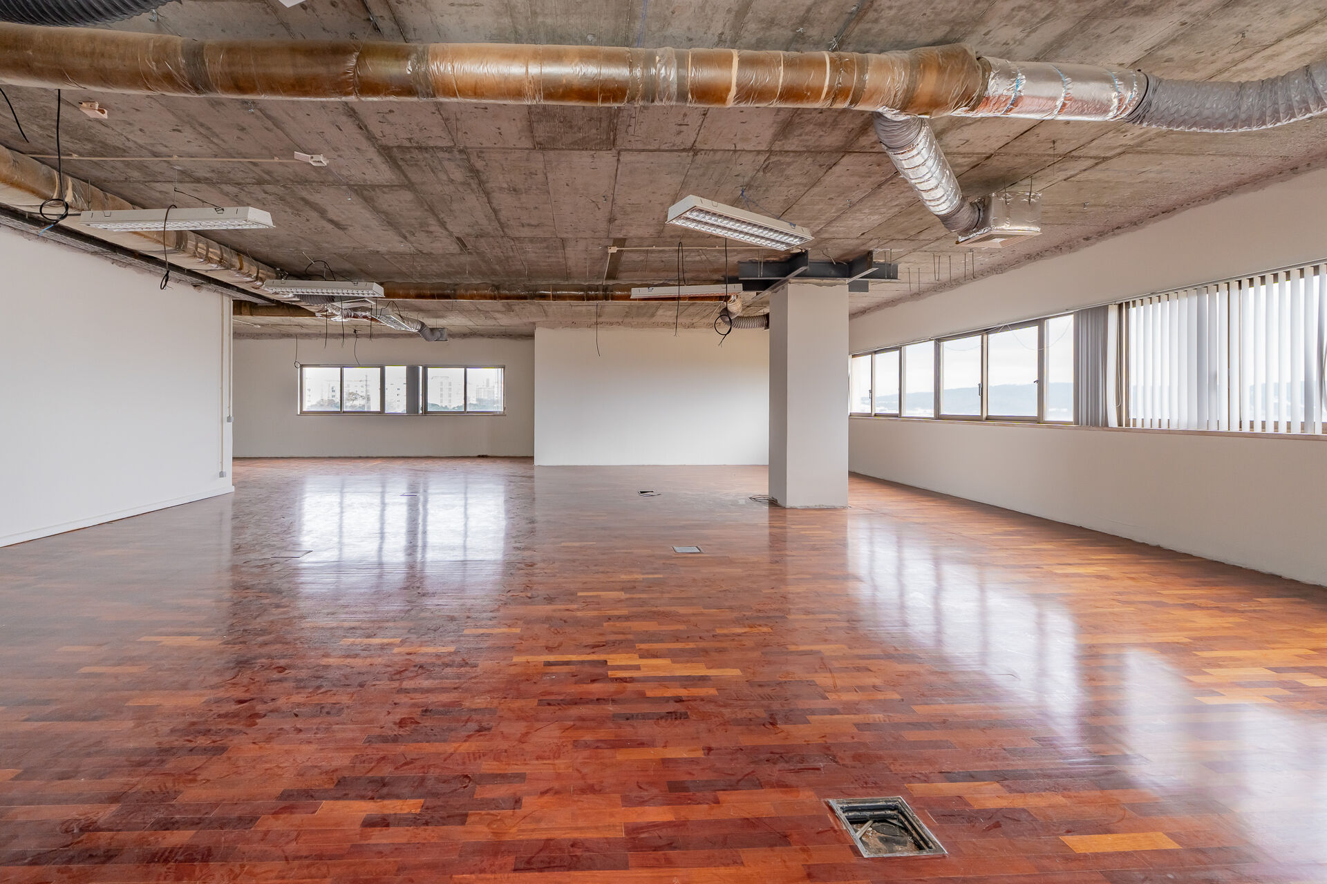 Escritório para Venda em Miraflores – 335 m² | Vista Desafogada | 3 Frentes