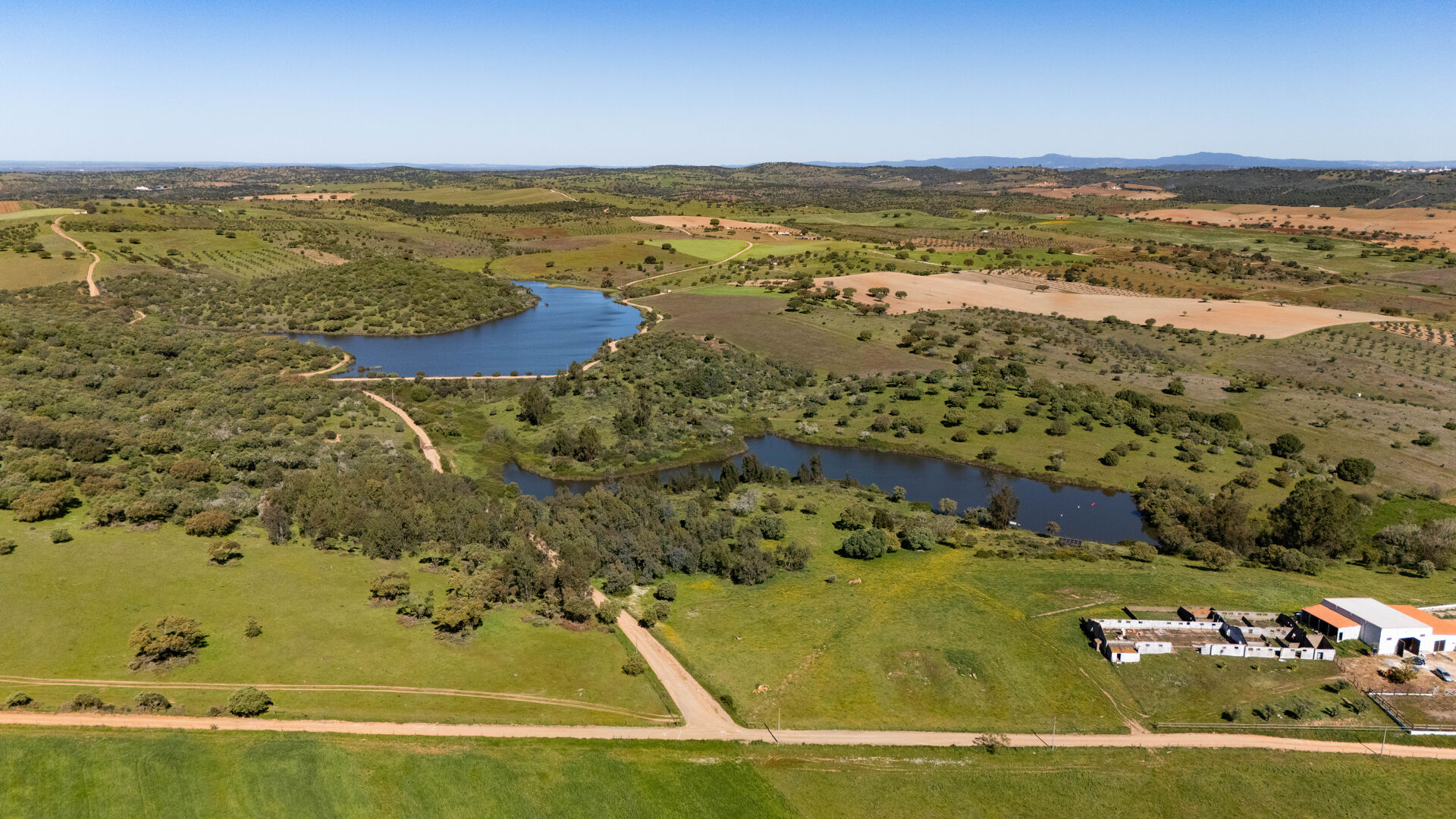 Terreno no concelho de Reguengos de Monsaraz com Projeto de arquitetura Aprovado 