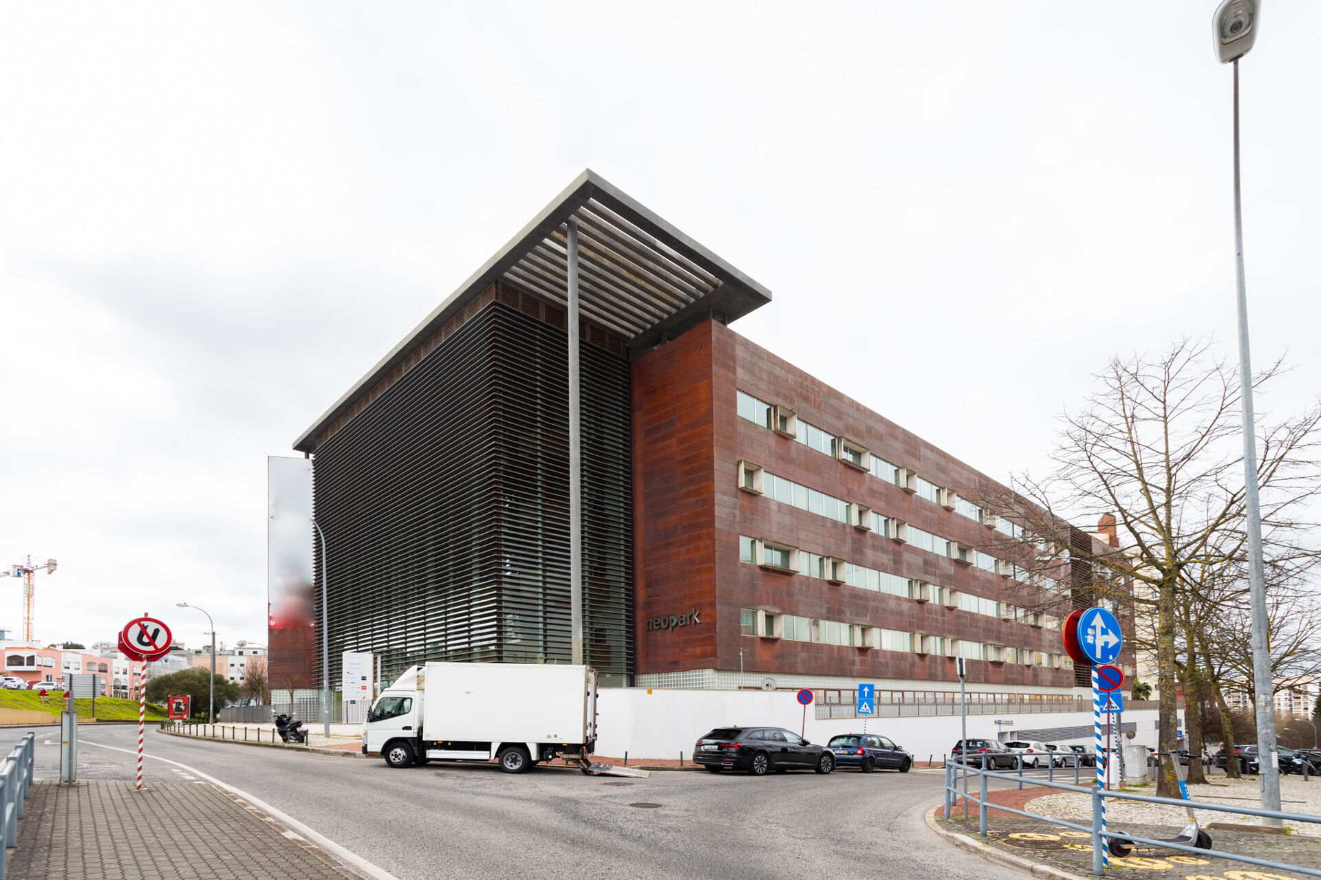 Escritório para venda na Av. Tomás Ribeiro 43, Edifício Neopark Carnaxide