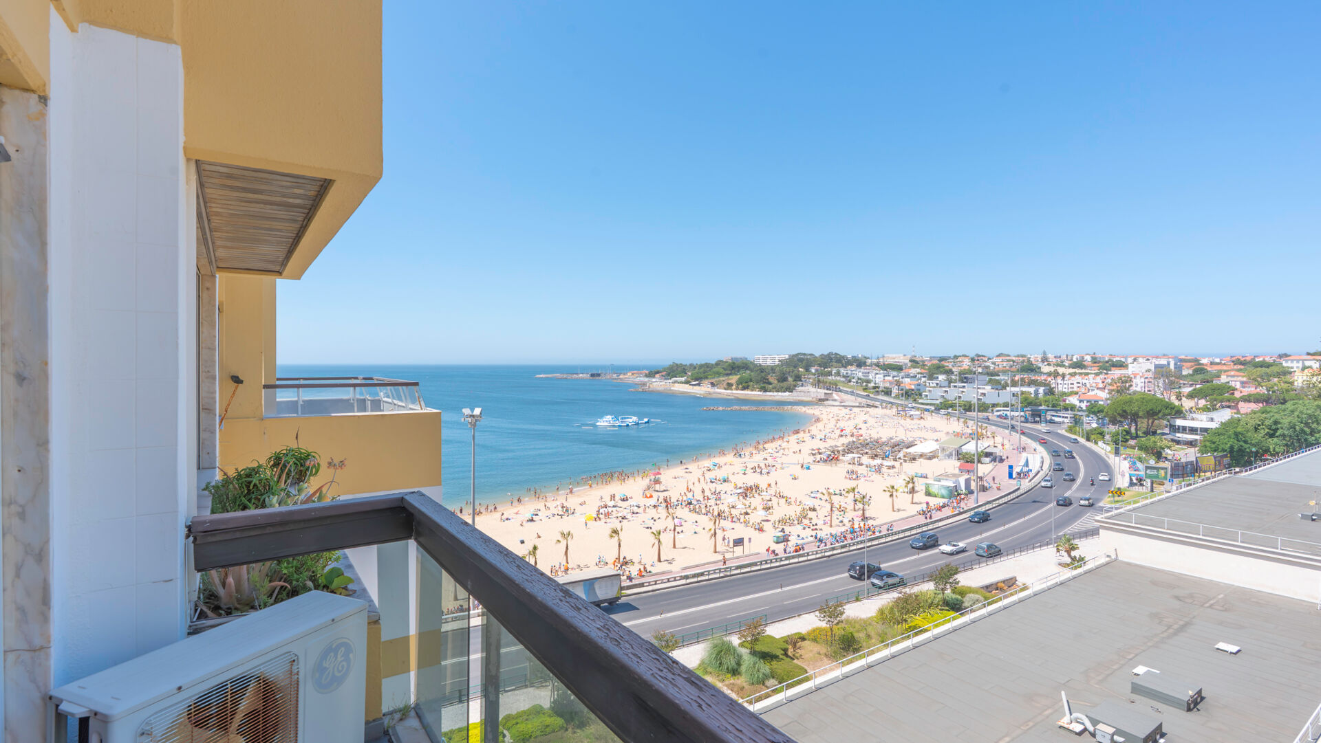 Arrendamento - T3 no prestigiado condomínio Parque Oceano.