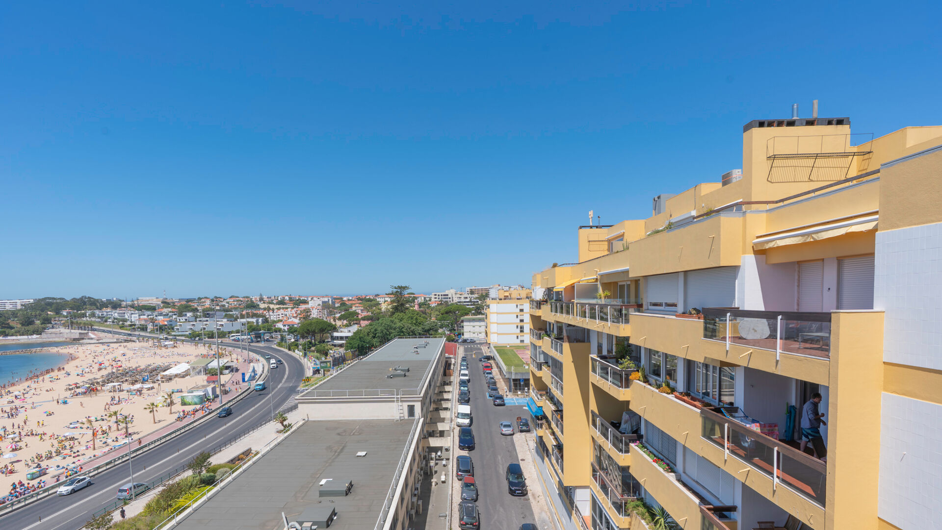 Arrendamento - T3 no prestigiado condomínio Parque Oceano.