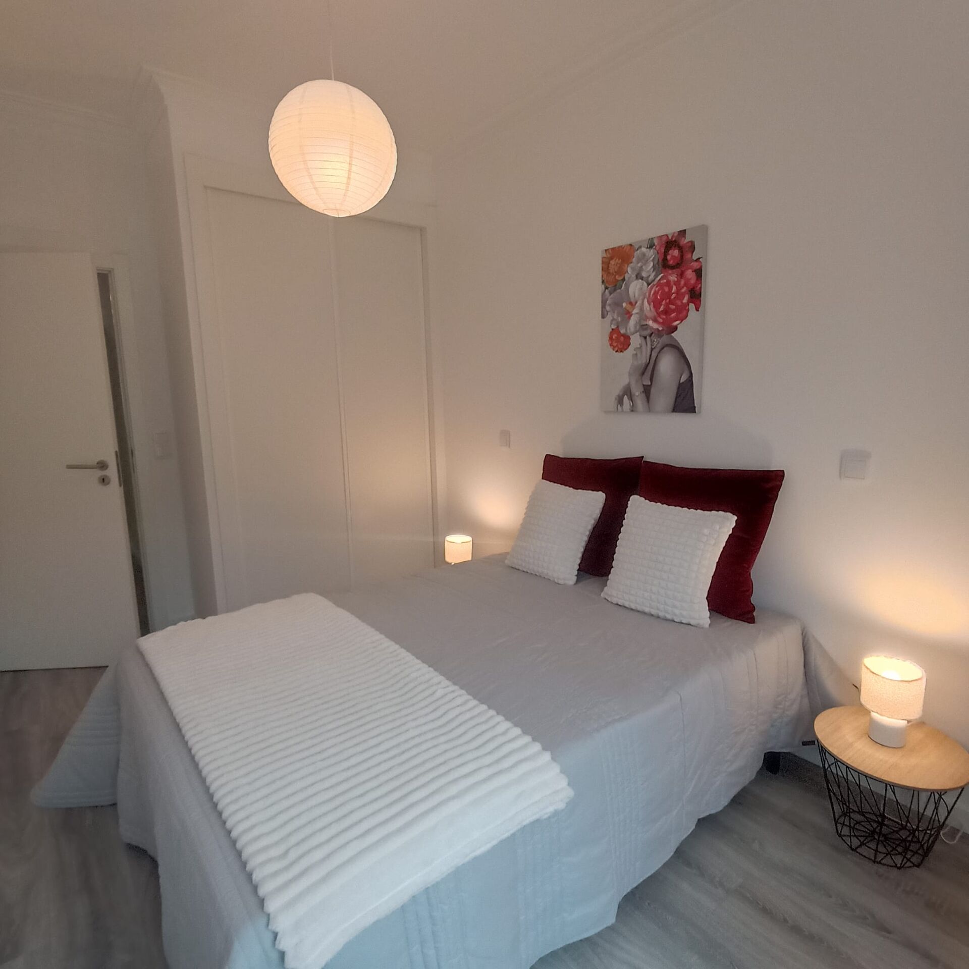 Renovierte 3-Zimmer-Wohnung mit großem Balkon in der Nähe von Colombo: Urbanes Leben mit Komfort und Ruhe!

