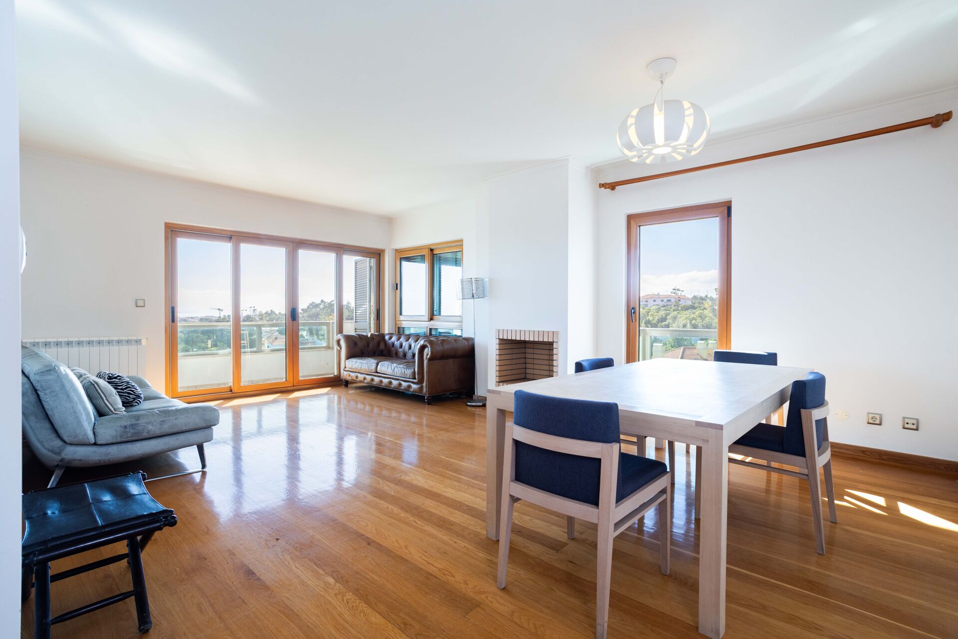 Apartamento T2 | Vista Mar | Condominio Fechado com Piscina | Estoril, Cascais