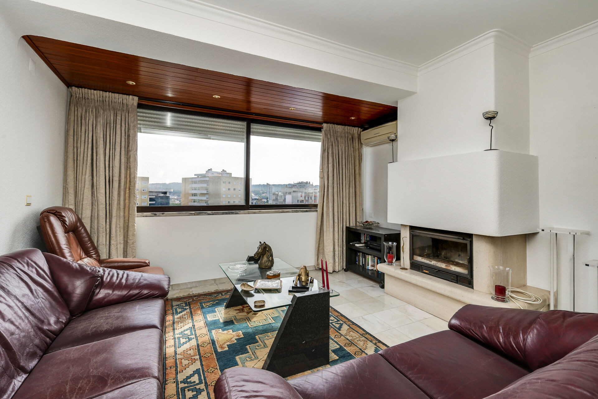 Apartamento duplex T2+1 em Linda a Velha
