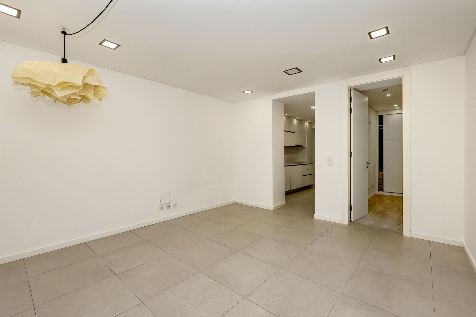 Apartamento com Terraço junto ao Metro do Rato