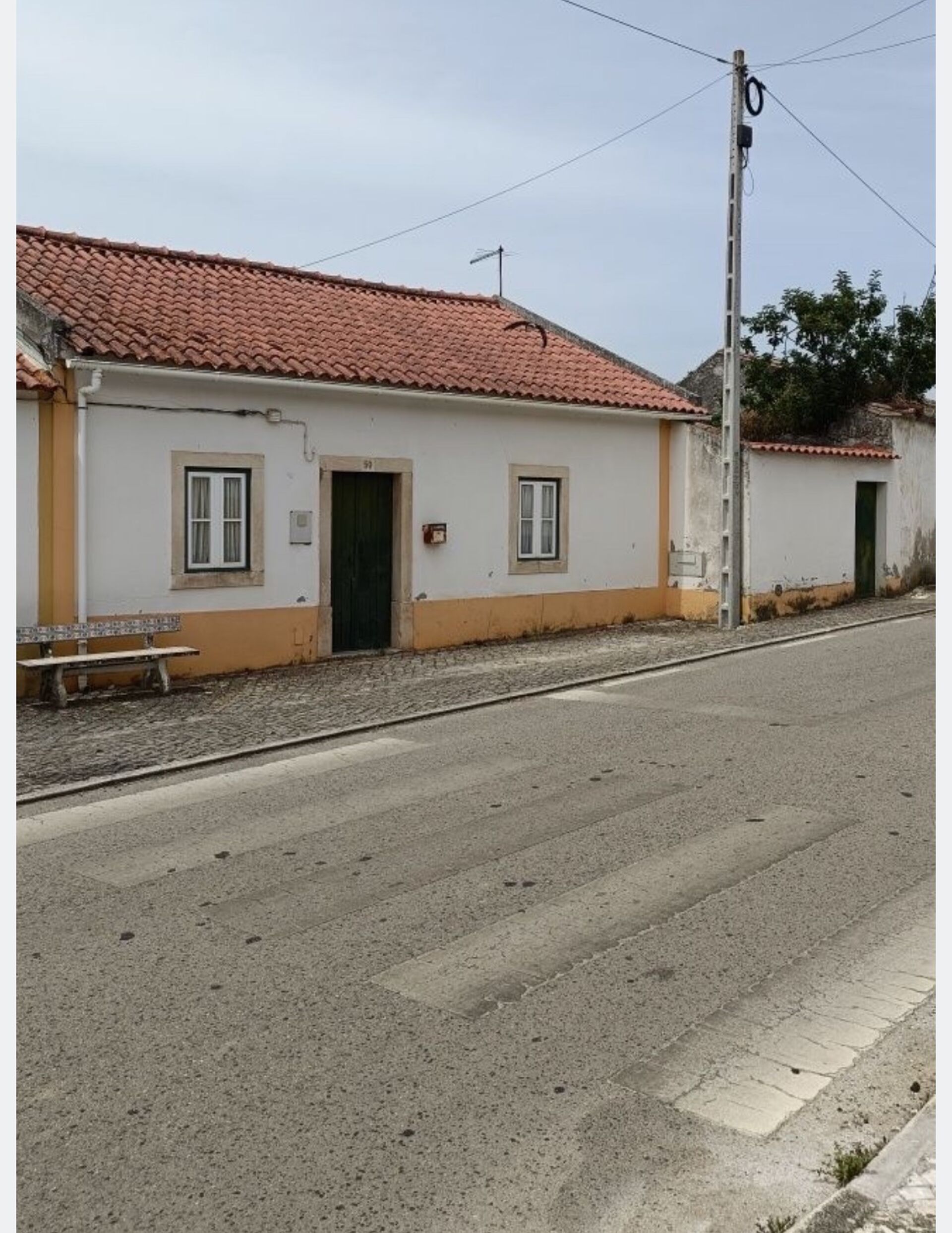 Moradia para Recuperar com Terraço em Vila Nova de São Pedro
