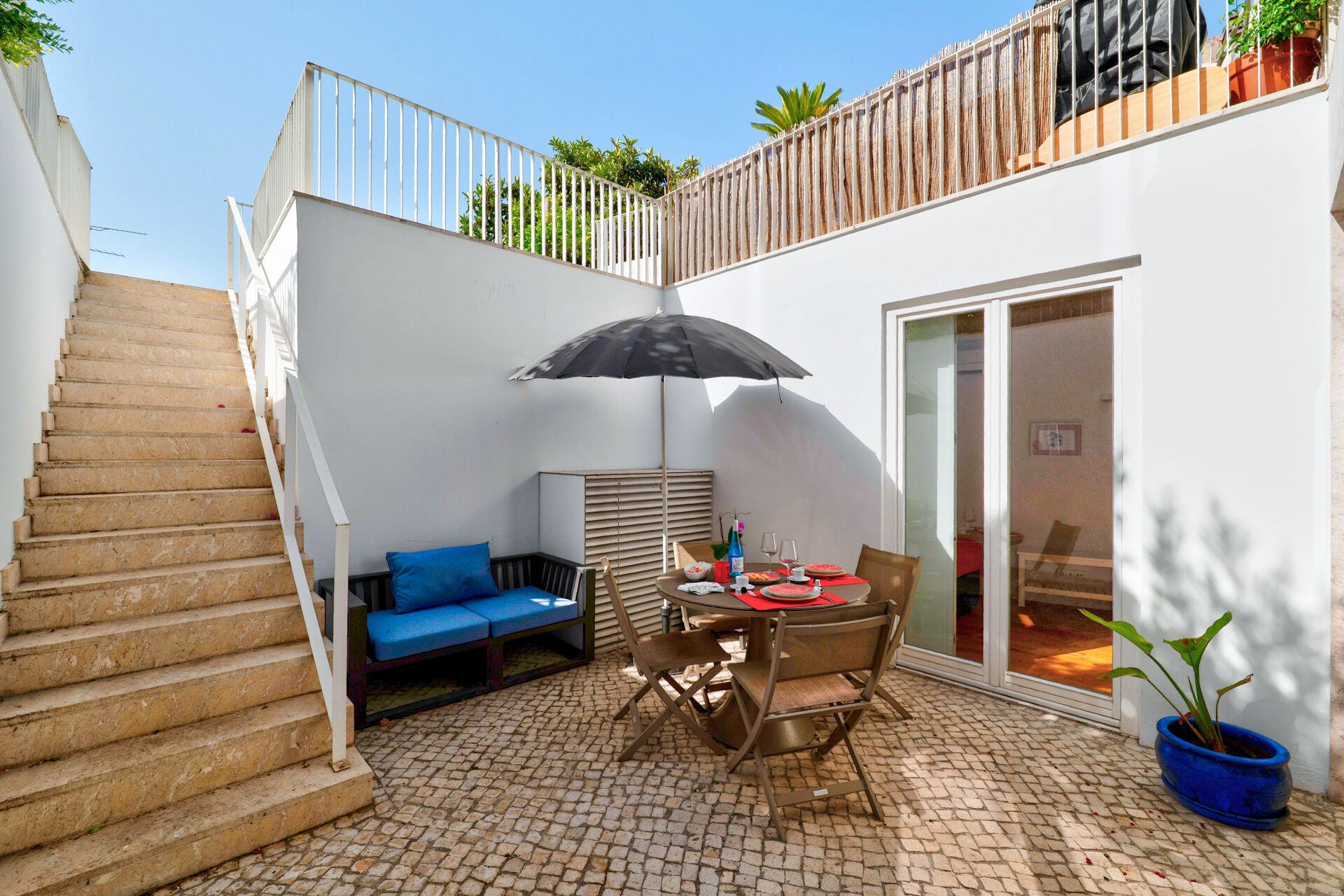T2 no Vila das Olarias, com Terraço, Piscina e Garagem