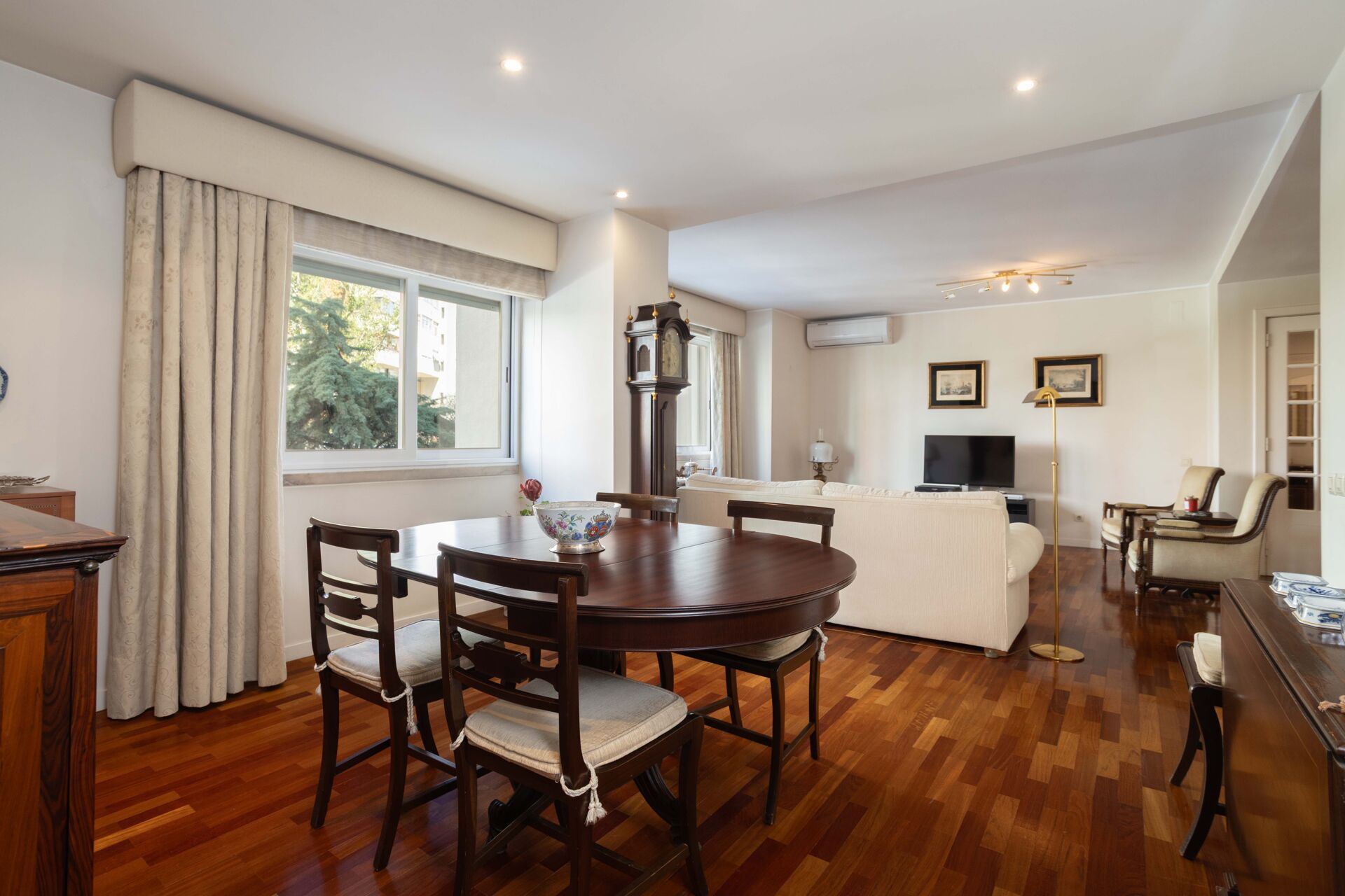 Apartamento T3 em Miraflores