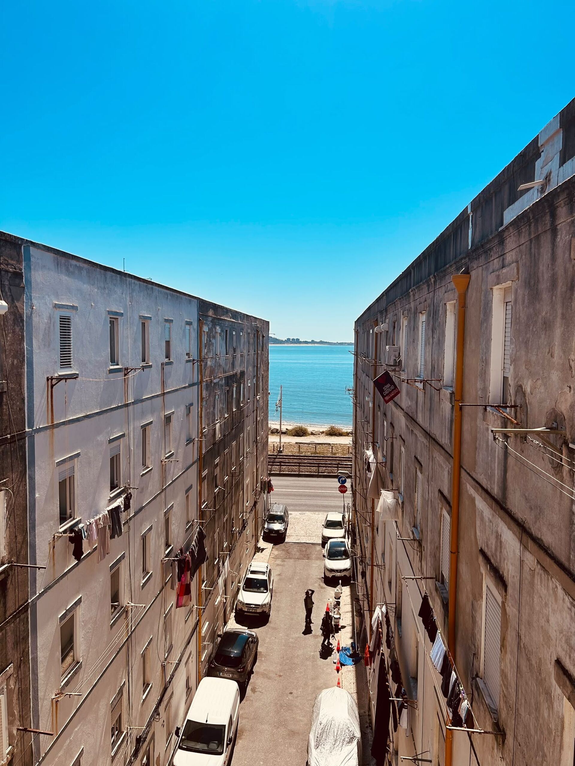 T3 Transformado em T2 com Vista Mar - Dafundo