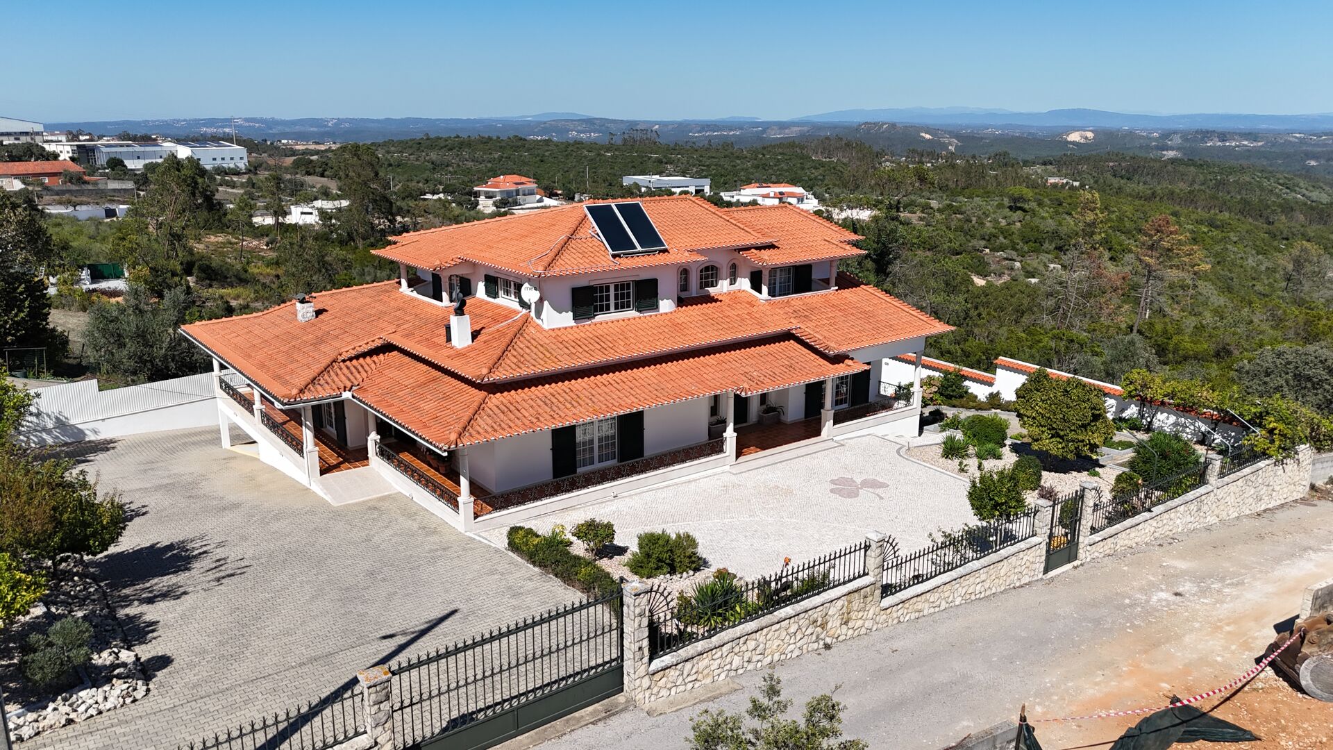 Moradia T4 com vista deslumbrante para os castelos de Ourém