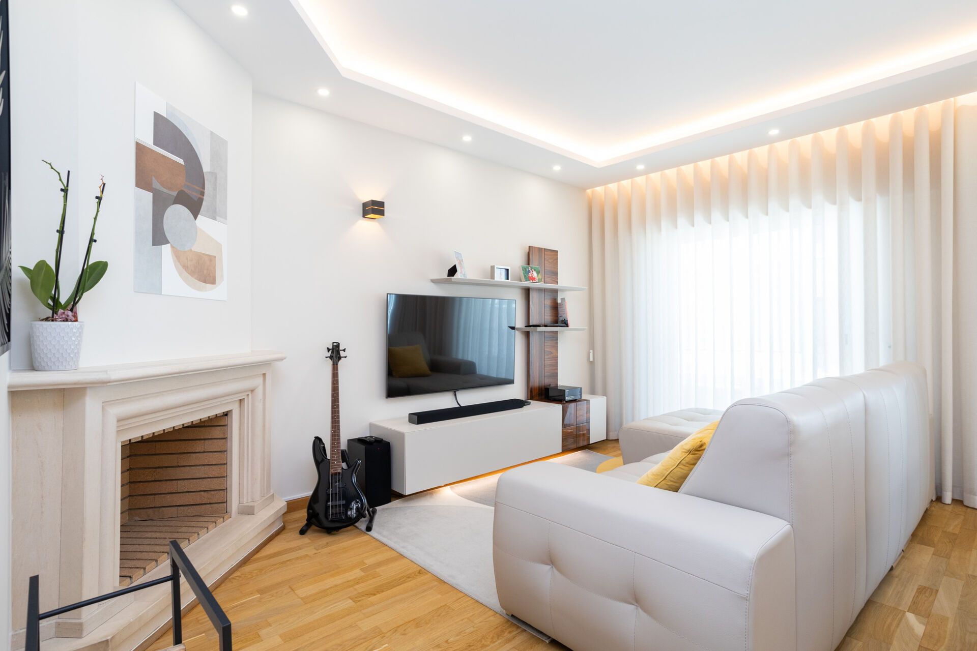 Apartamento T3 com Piscina, Jardim, Garagem e Lareira em Zona Familiar