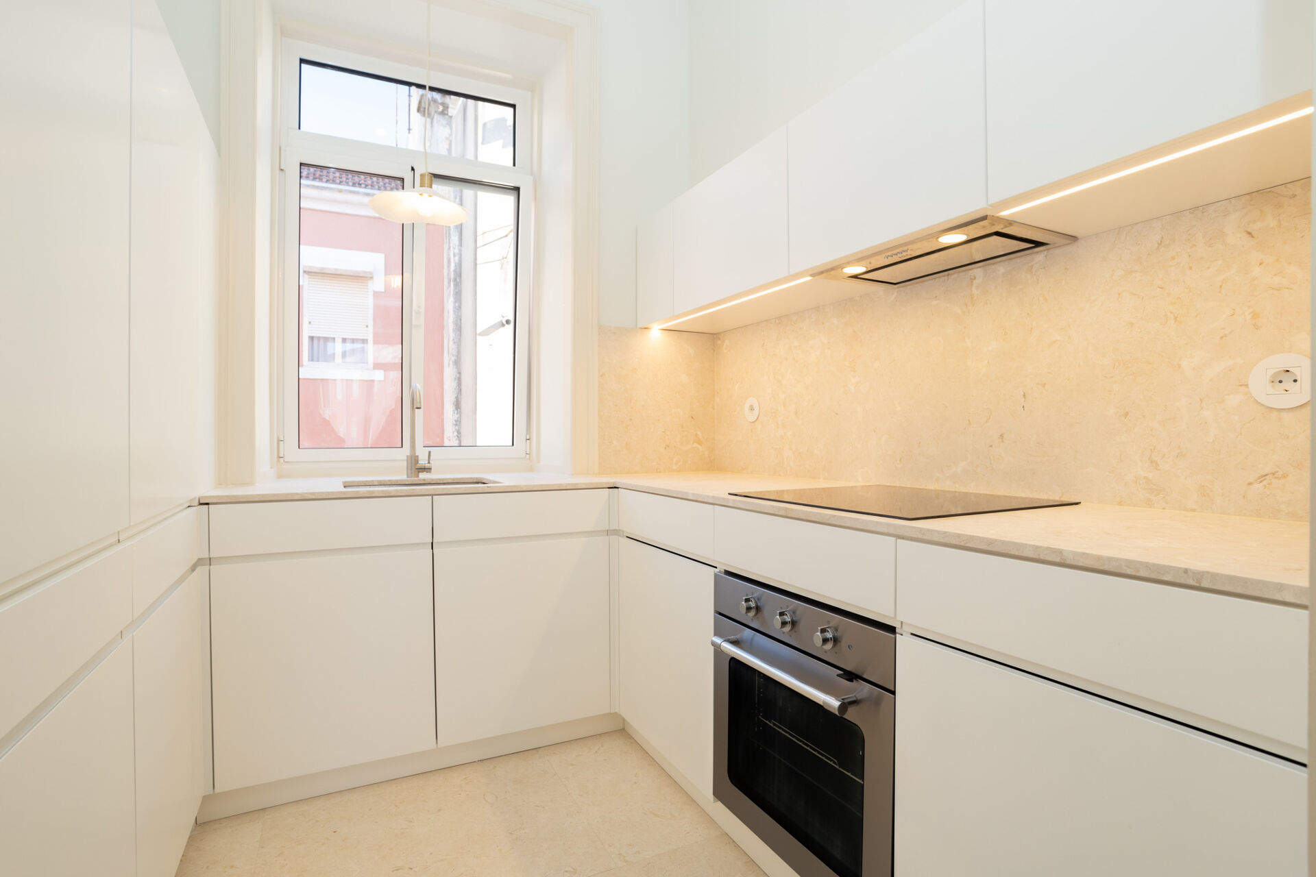 Apartamento T2 totalmente remodelado na Ajuda