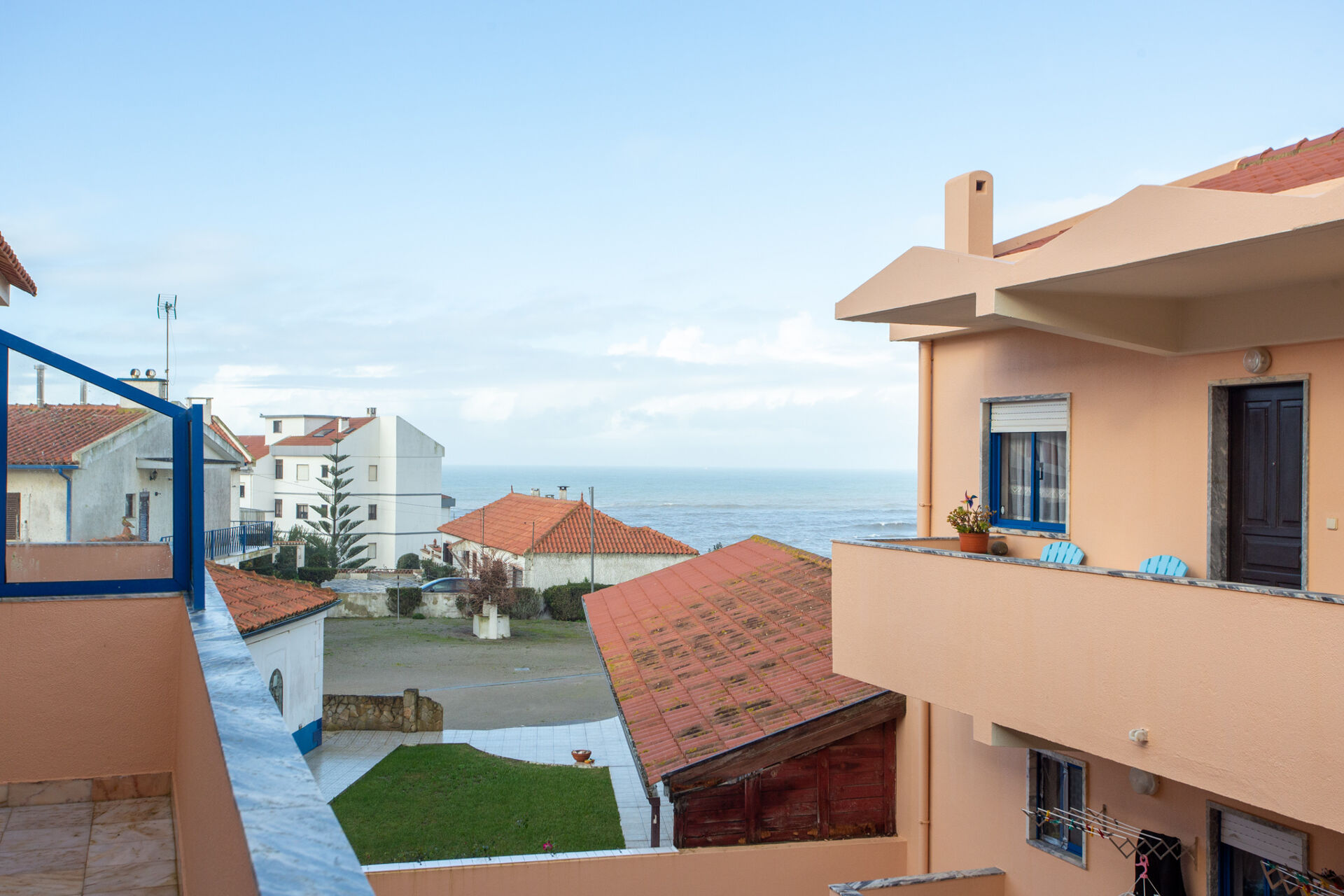 T2 Duplex a 3 minutos da praia com garagem