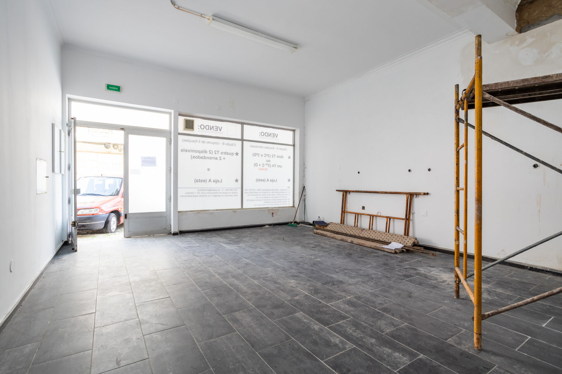 Investimento: Espaço Comercial de Excelência, óptima localização e rendimento garantido!